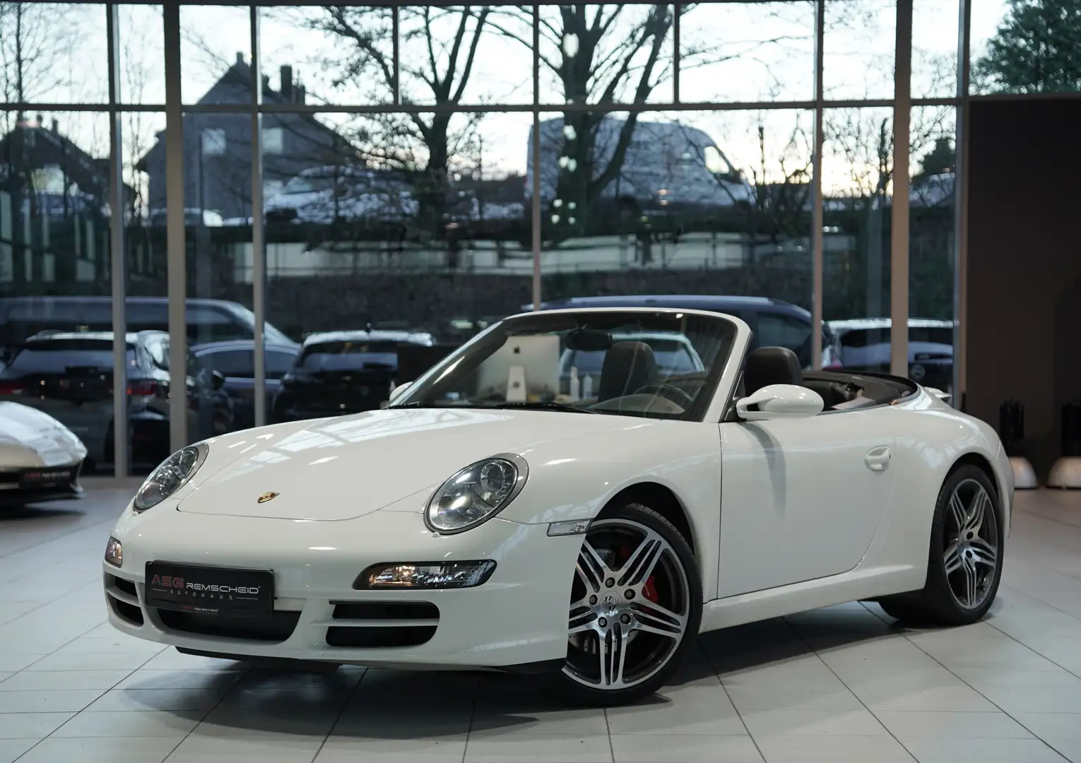 Porsche 911 Carrera S Cabrio *19 *S-Abgas*BOSE Weiß - 1