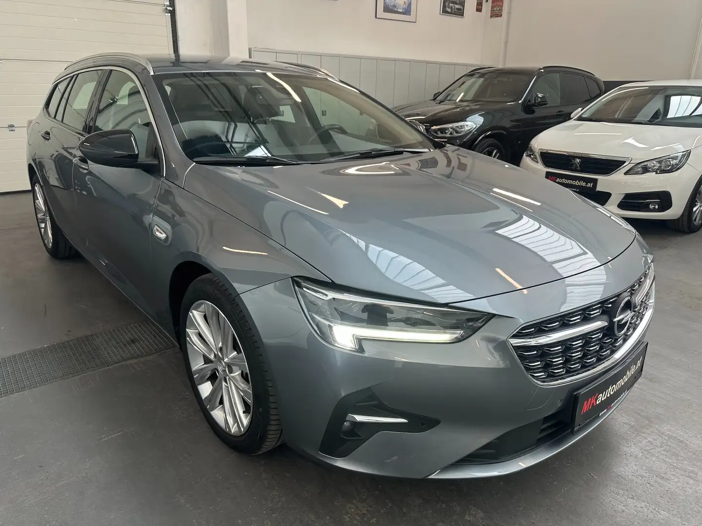 Opel Insignia ST 1,5 CDTI DVH Business Elegance Aut, Grau - 1