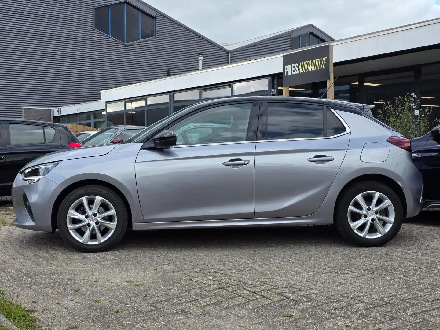Opel Corsa 1.2 Edition |DIGITAL DASH|STOEL & STUURVERWARMING Grijs - 2