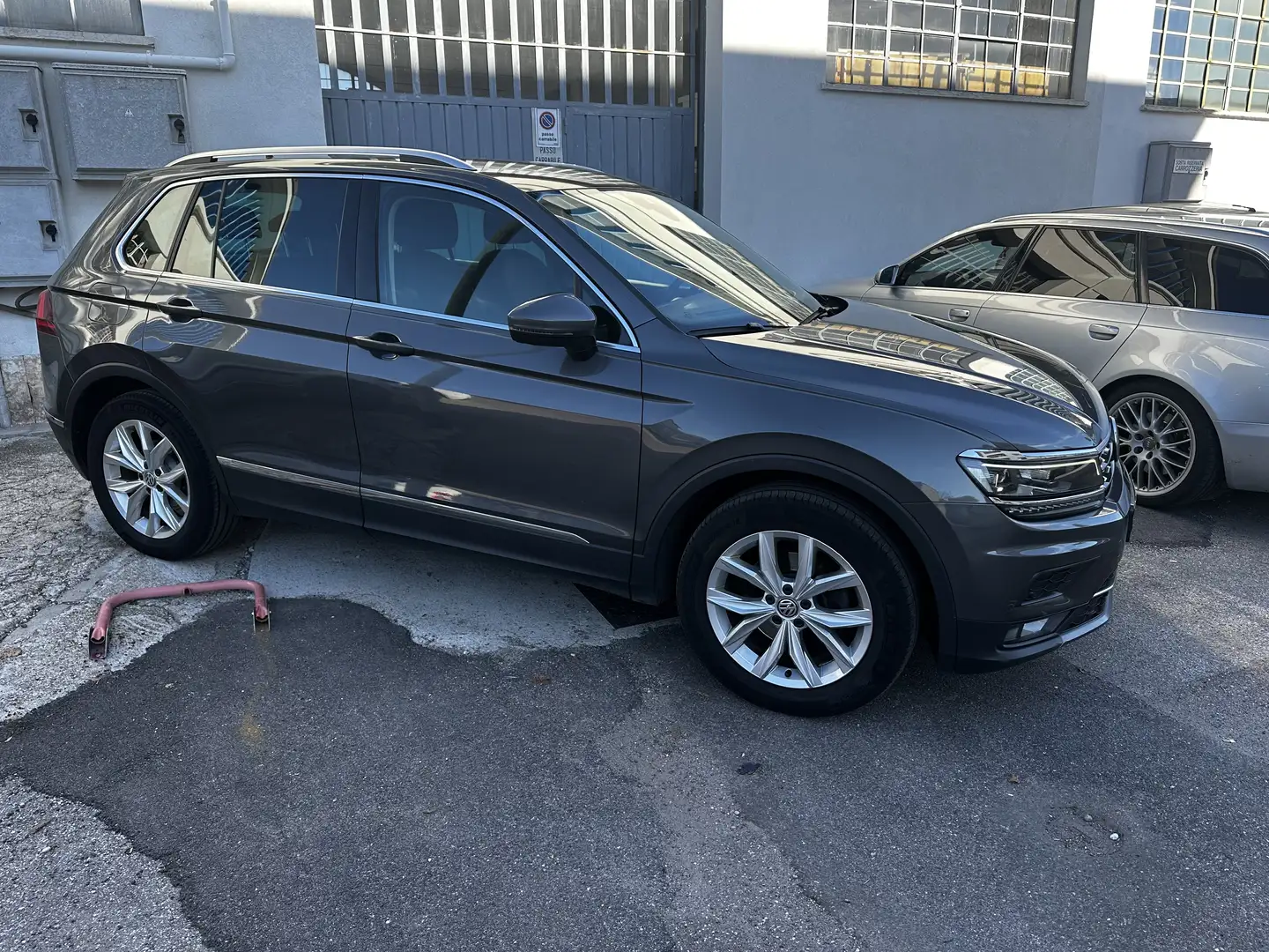 Volkswagen Tiguan 2.0 tdi Executive 4motion 150cv dsg - 2