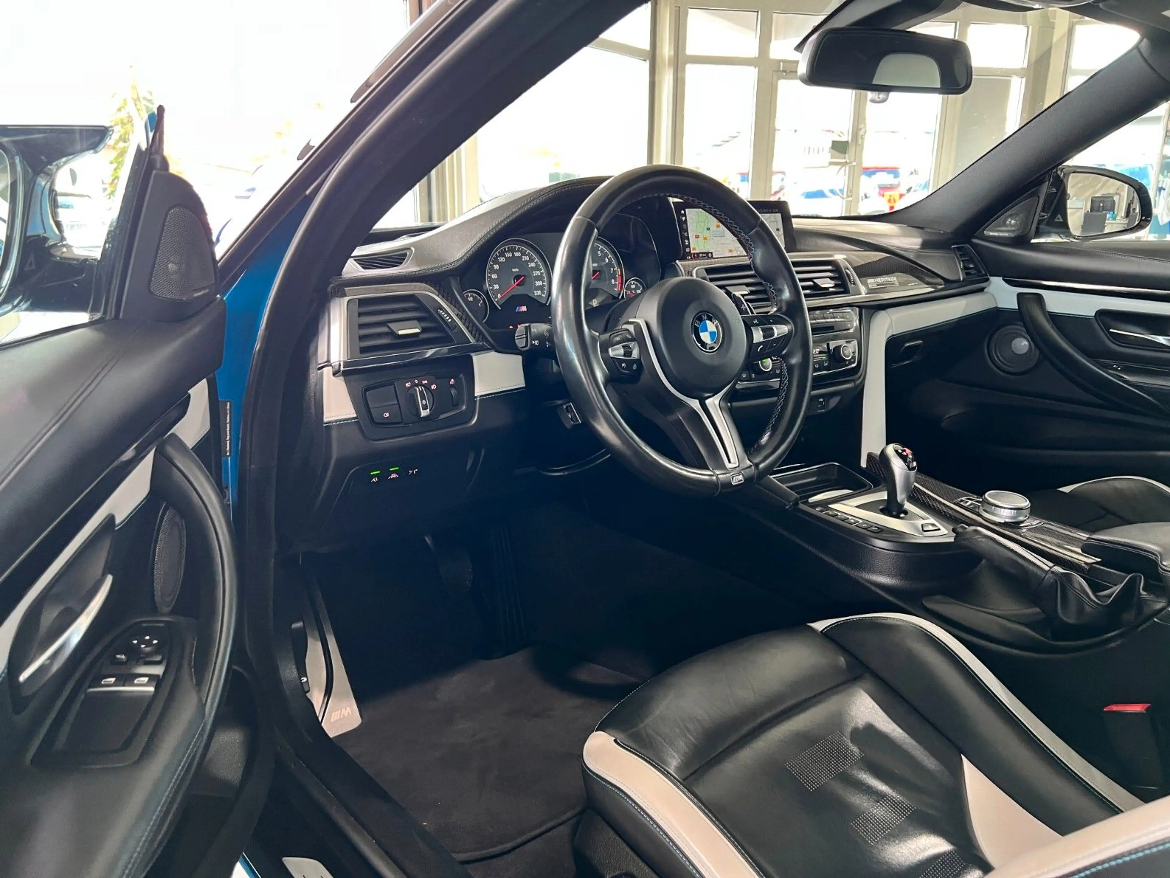 BMW M4 HERITAGE 1/750 LIMITIERT — photo 12