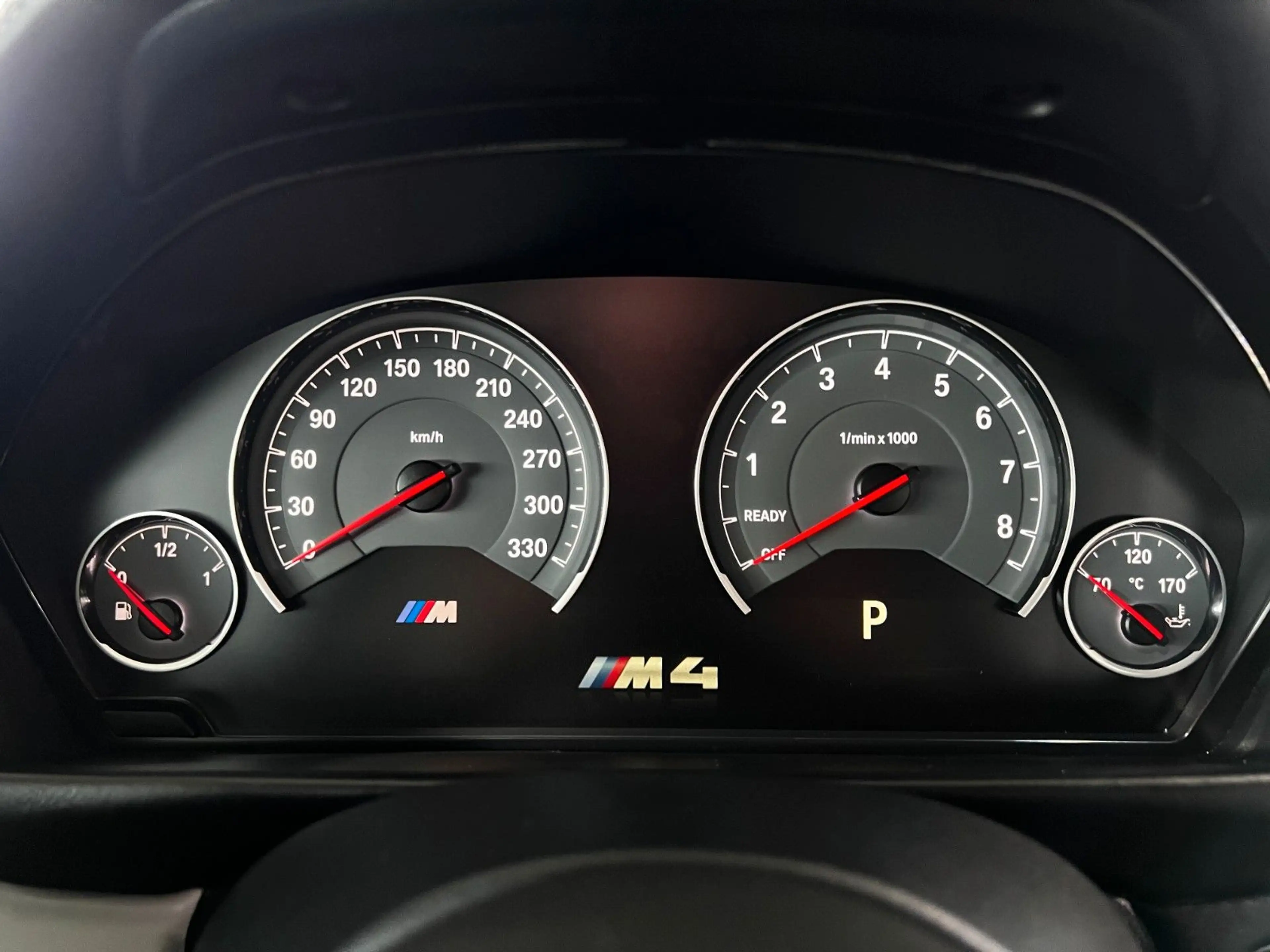 BMW M4 HERITAGE 1/750 LIMITIERT — photo 14