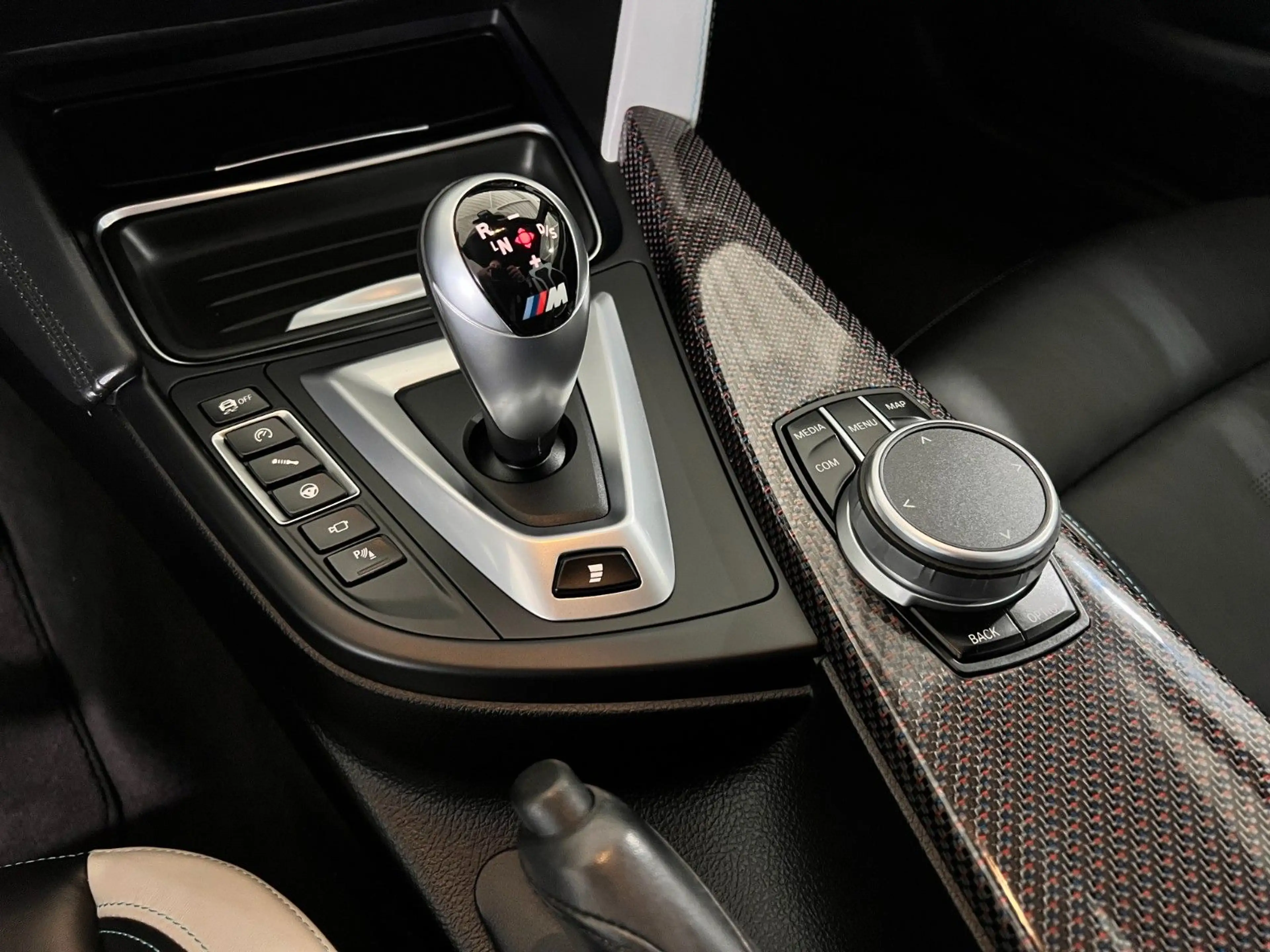 BMW M4 HERITAGE 1/750 LIMITIERT — photo 20