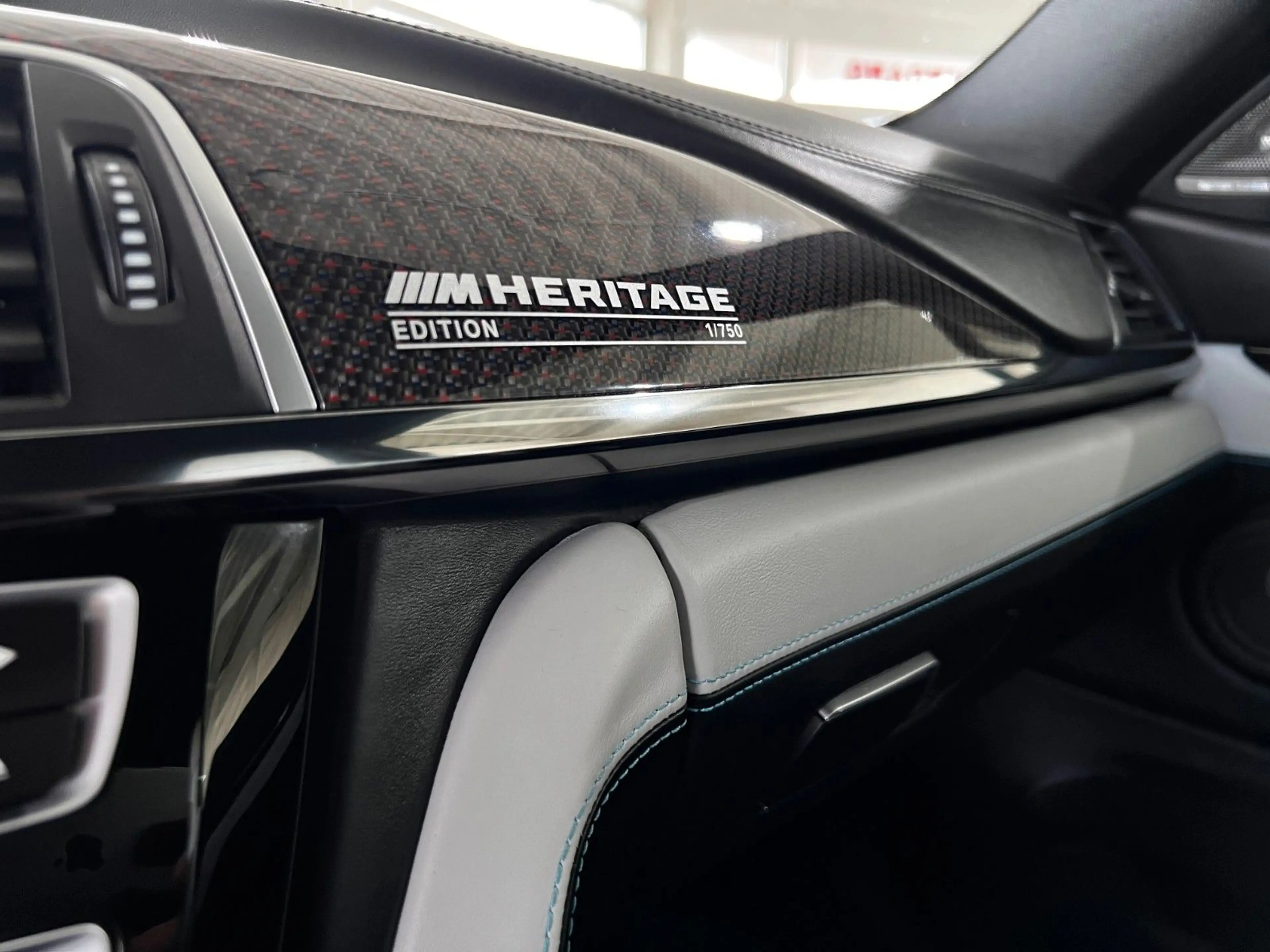 BMW M4 HERITAGE 1/750 LIMITIERT — photo 21