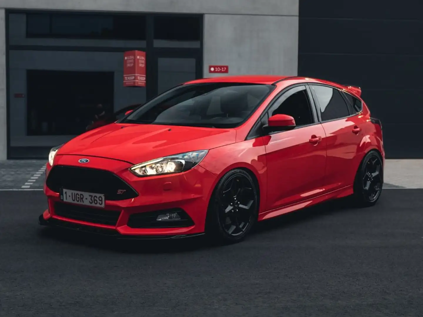 Ford Focus 2.0 EcoBoost ST Rood - 1