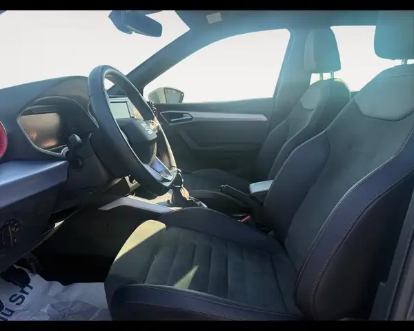 Seat Arona view 9