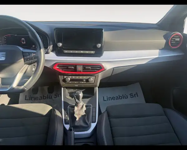Seat Arona view 11