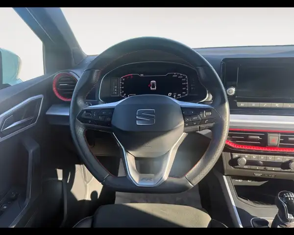Seat Arona view 12