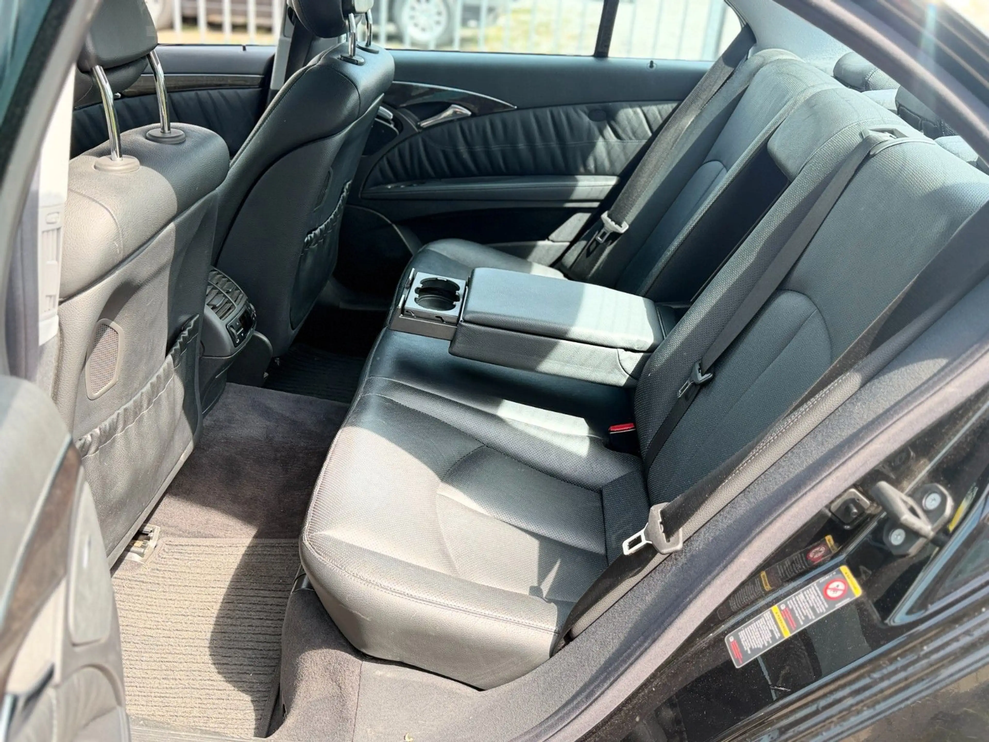 Mercedes-Benz E 350 E TÜV NEU* DEUTSCHE VORBESITZER — photo 12