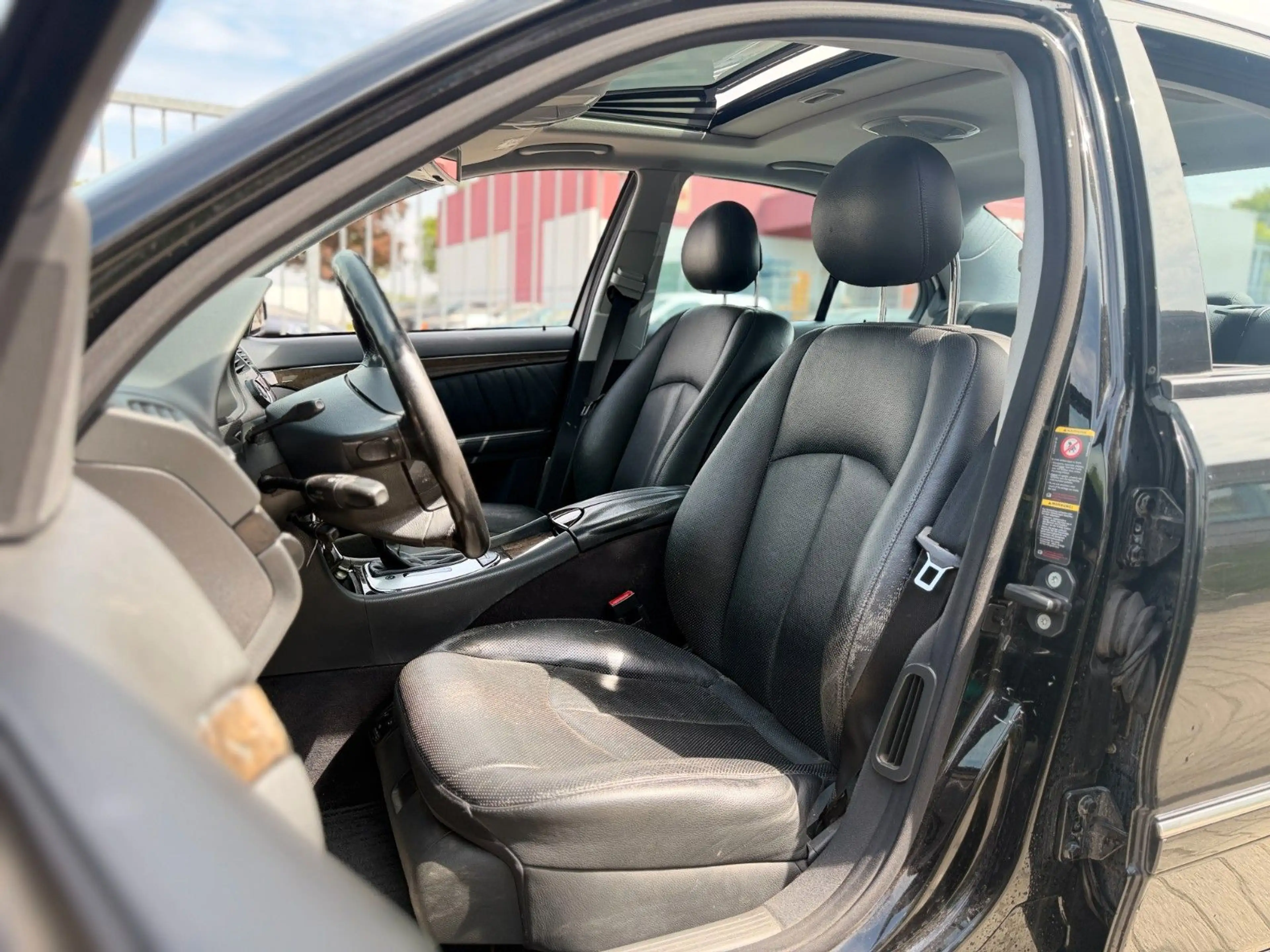 Mercedes-Benz E 350 E TÜV NEU* DEUTSCHE VORBESITZER — photo 15