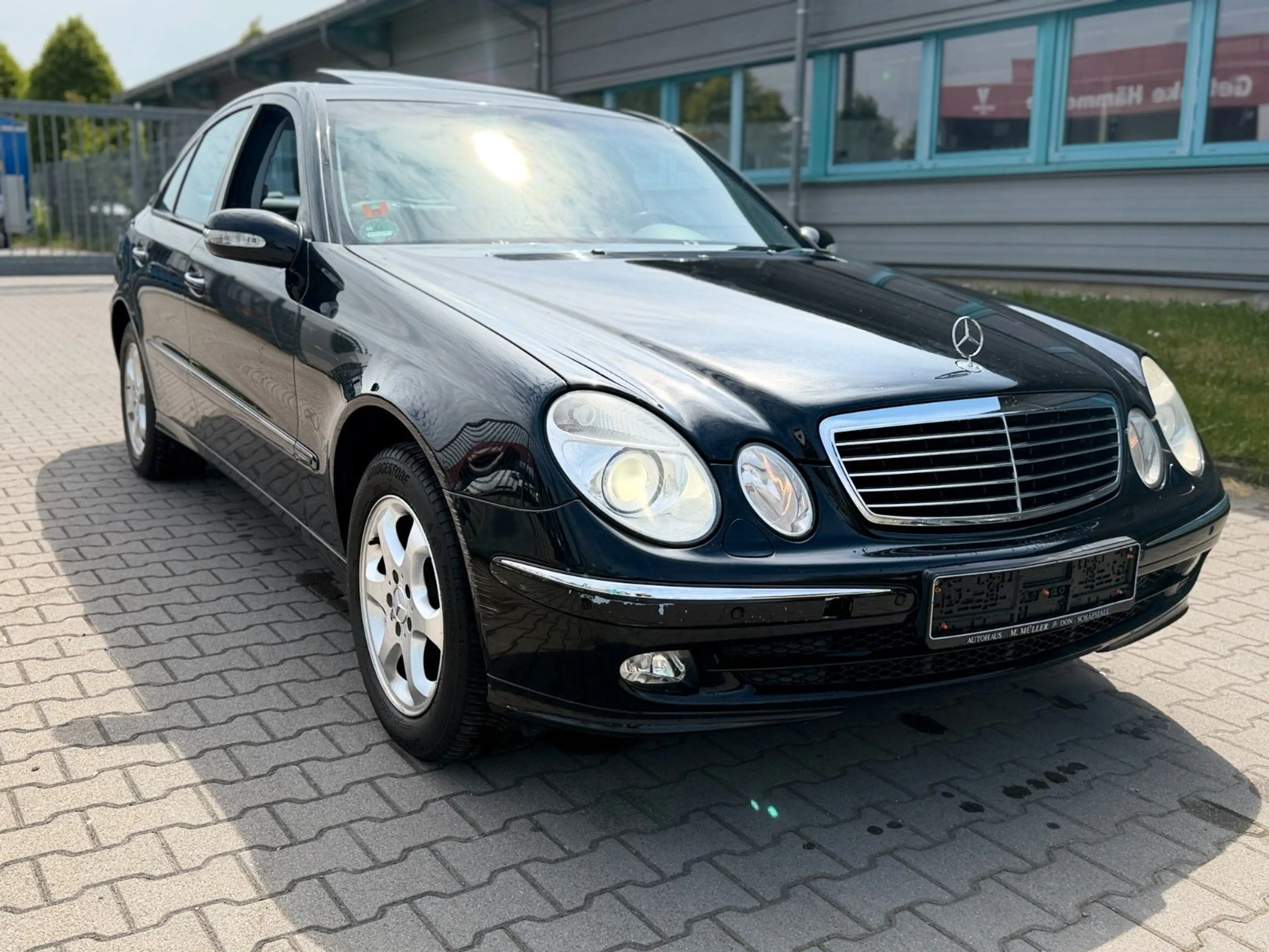 Mercedes-Benz E 350 E TÜV NEU* DEUTSCHE VORBESITZER — photo 4