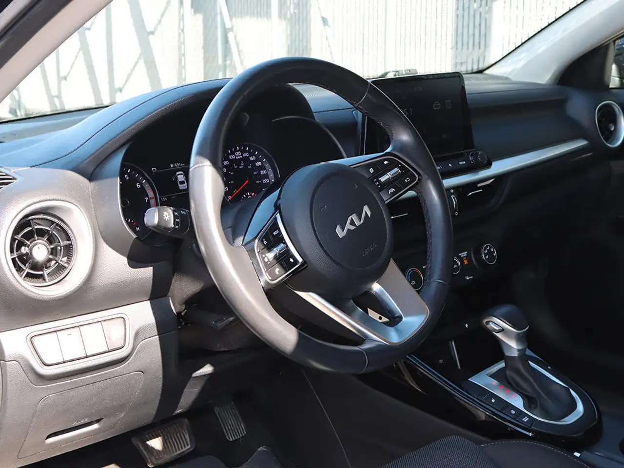 Kia Forte снимка Kia Forte