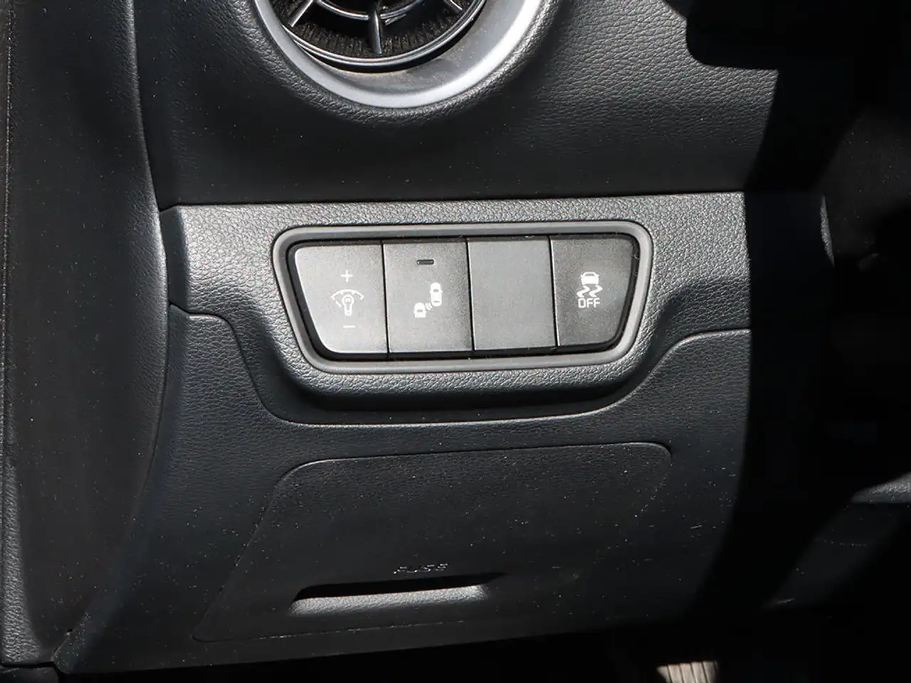 Kia Forte снимка Kia Forte