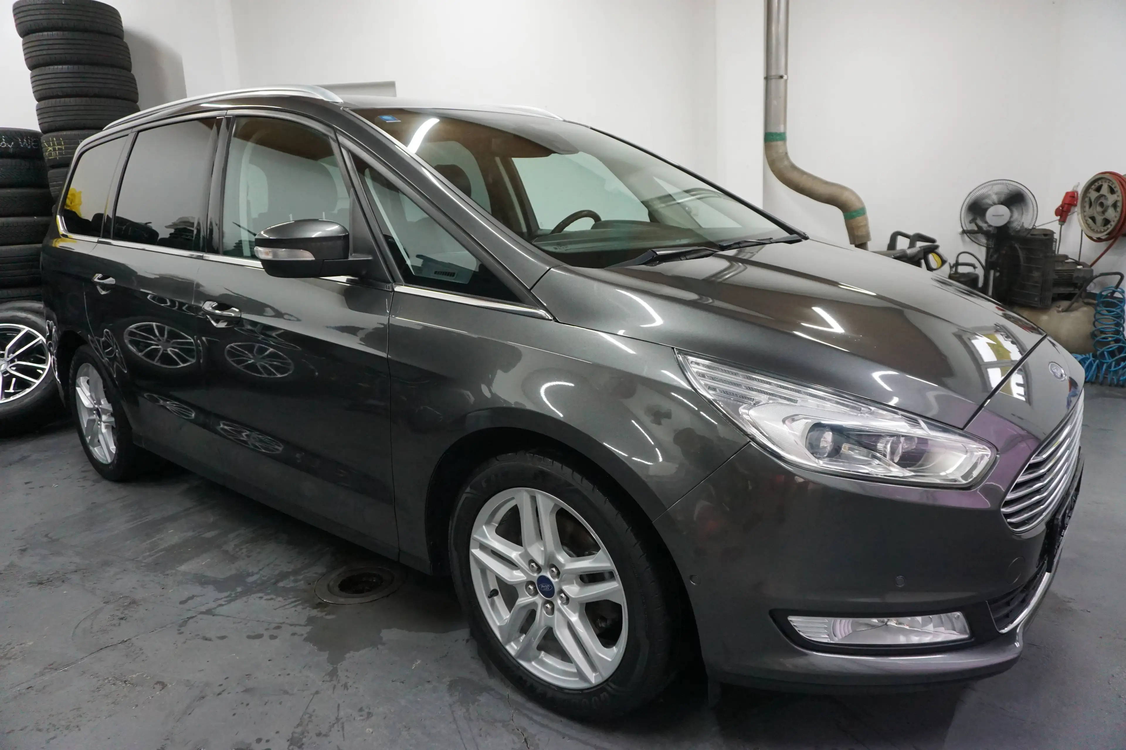 Ford Galaxy Titanium