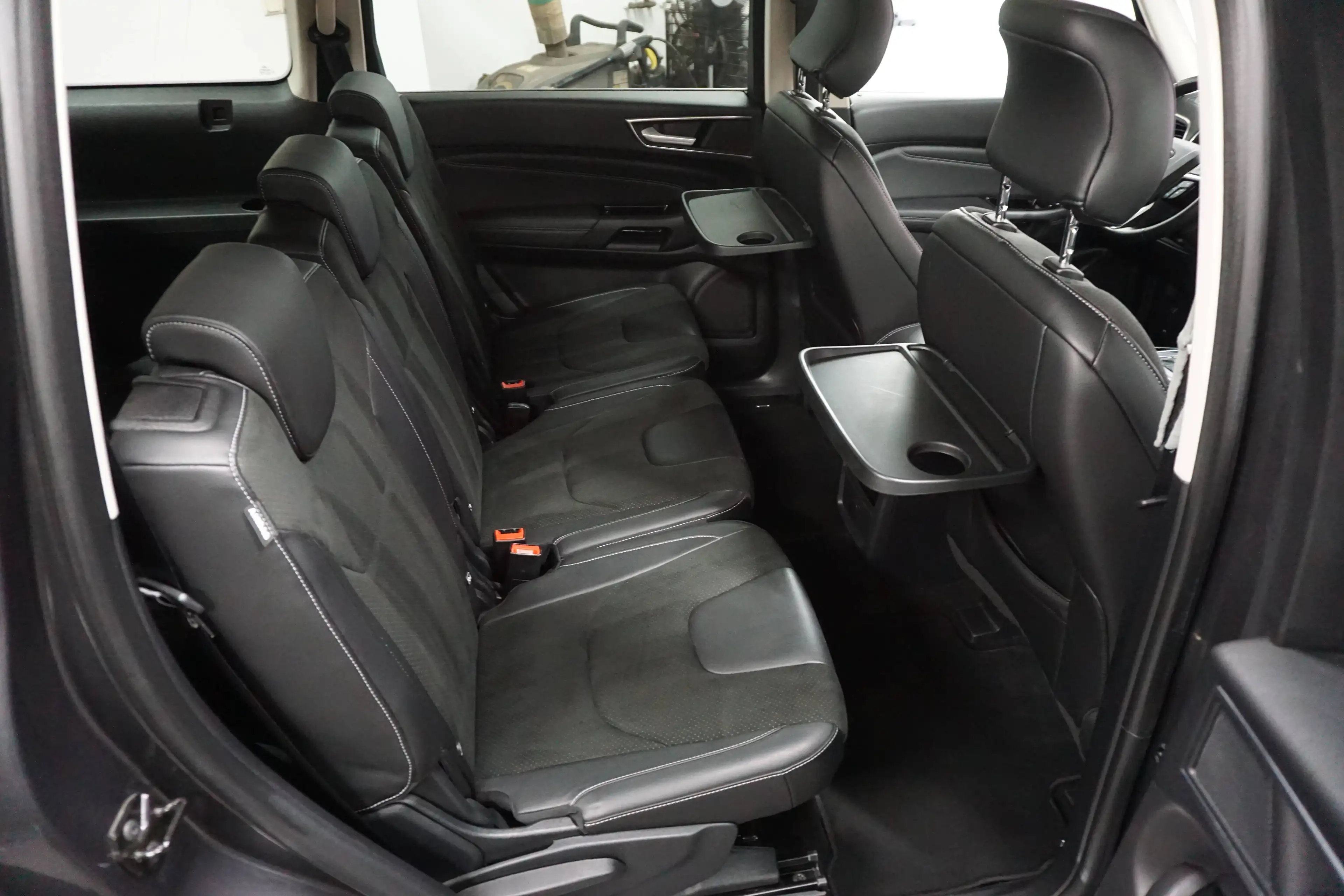 Ford Galaxy Titanium — photo 13