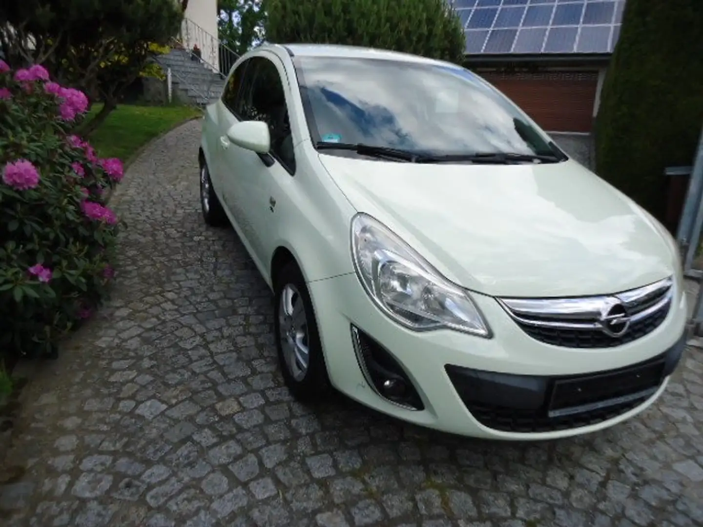Opel Corsa 1.2 16V (ecoFLEX) Innovation Weiß - 2