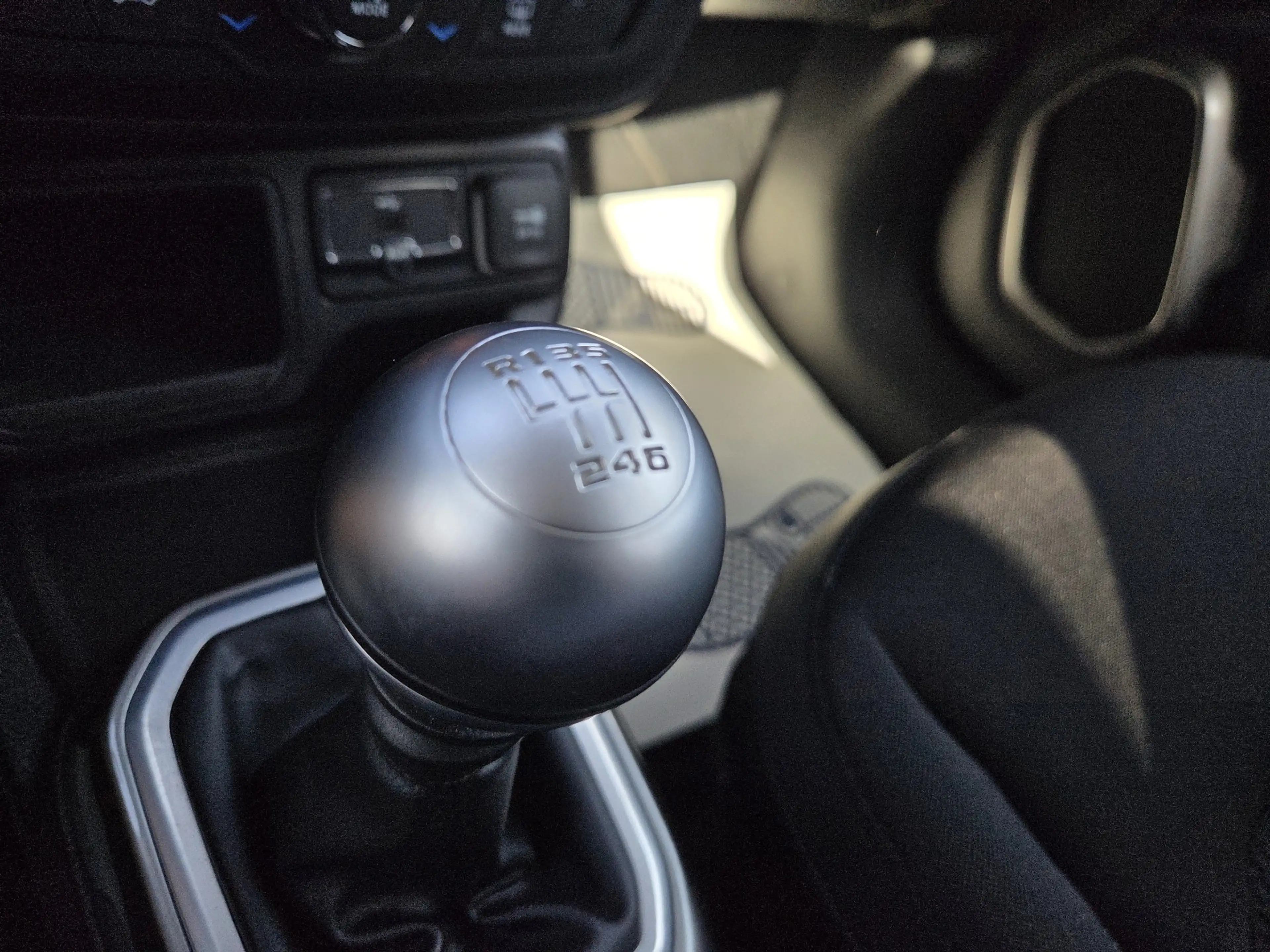 Jeep Renegade Renegade 1.0 T3 Limited — photo 11