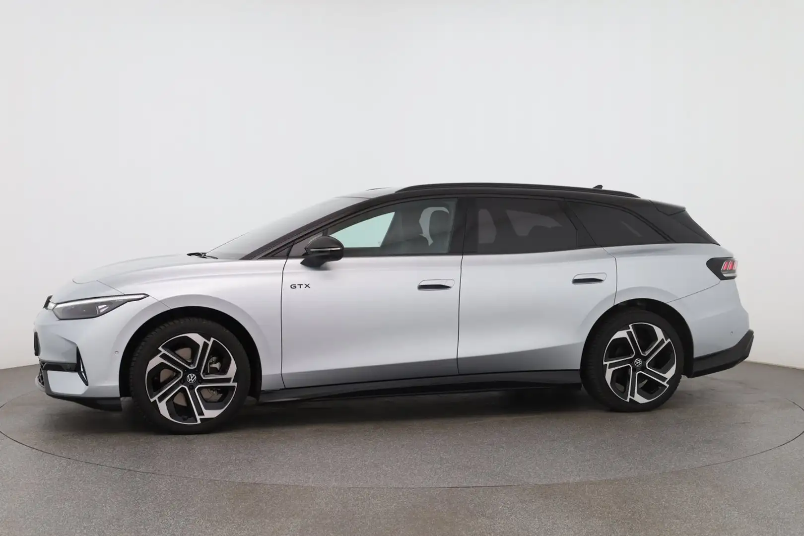 Volkswagen ID.7 Tourer GTX 4MOTION 250 kW Business Silber - 2