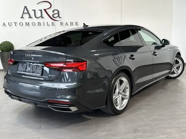 Audi A5 view 4