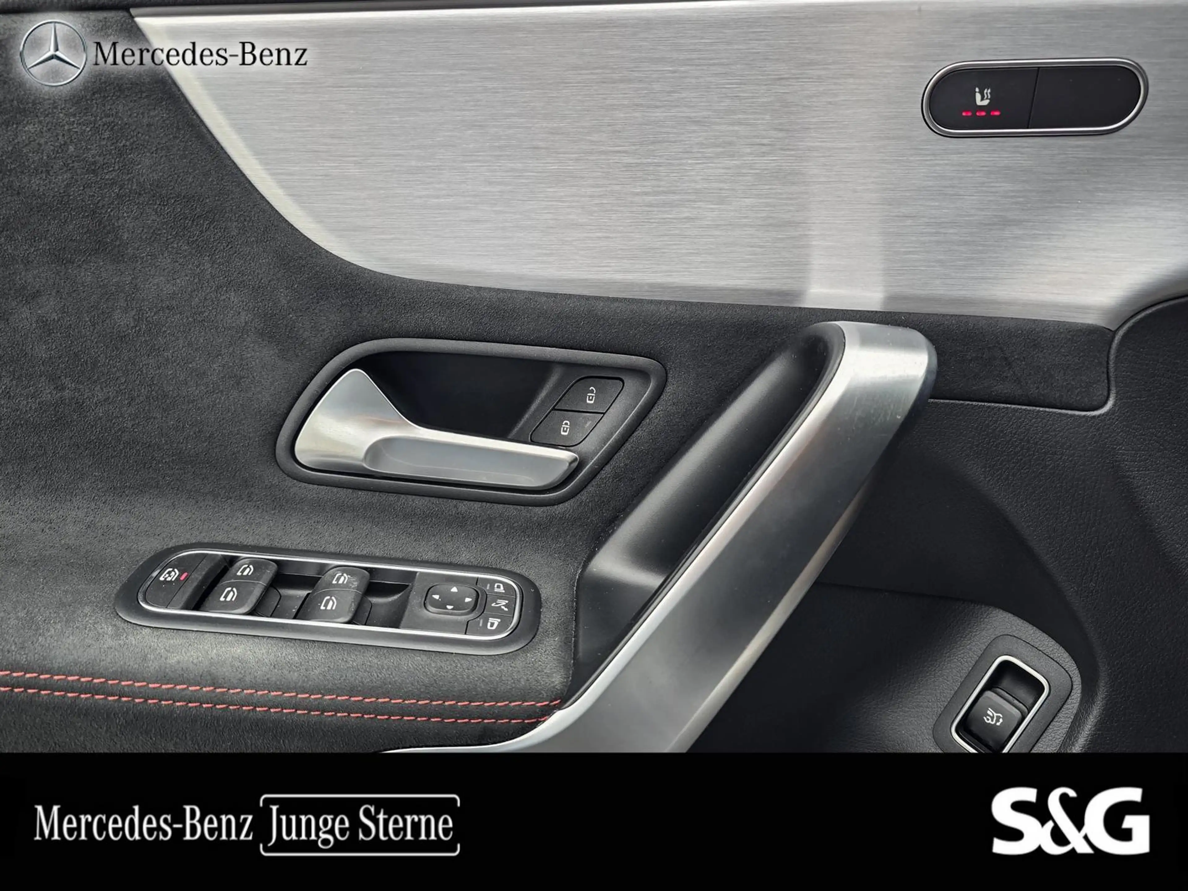 Mercedes-Benz CLA 35 AMG Night+Pano+HUD+MBUX — photo 12