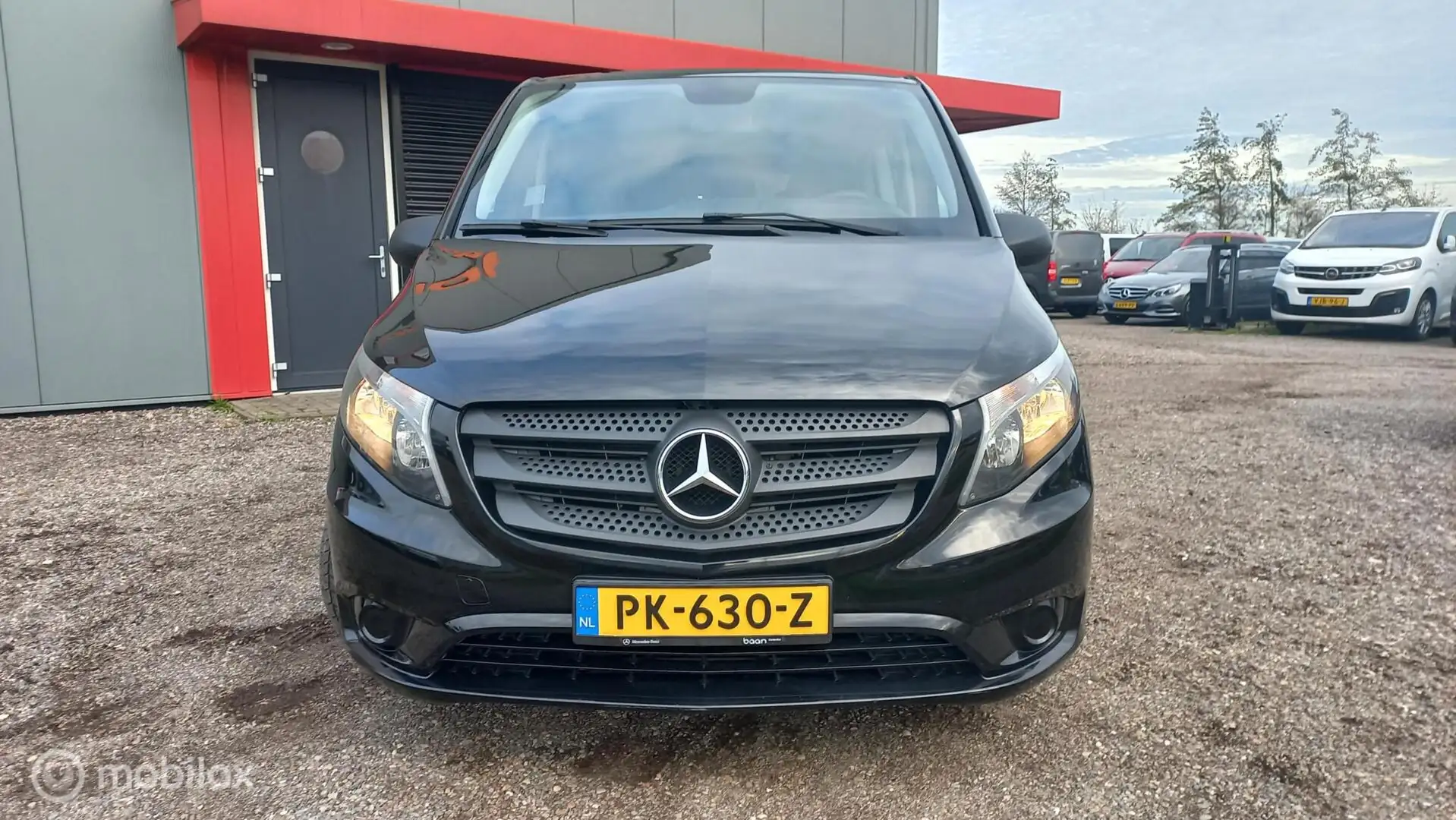 Mercedes-Benz Vito Tourer 114 BlueTEC Pro Extra Lang Noir - 2
