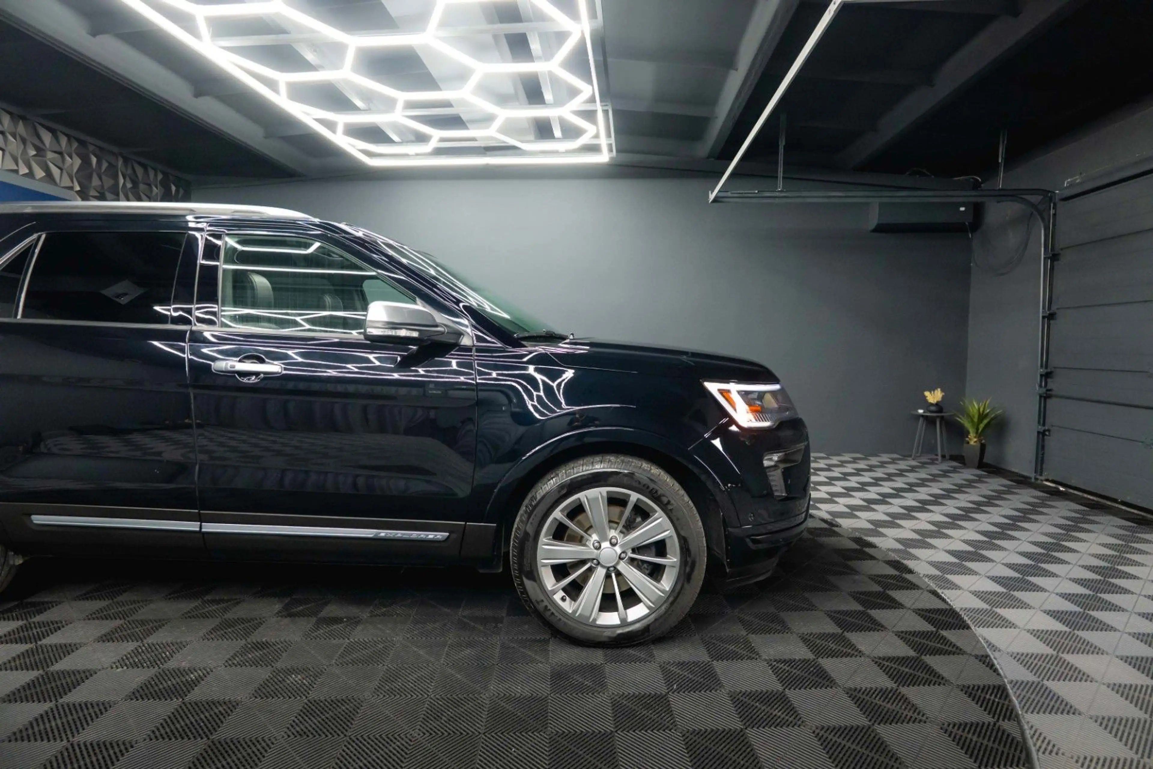 Ford Explorer 3.5 V6 4x4 PLATINUM Twin-Turbo EcoBoost — photo 11