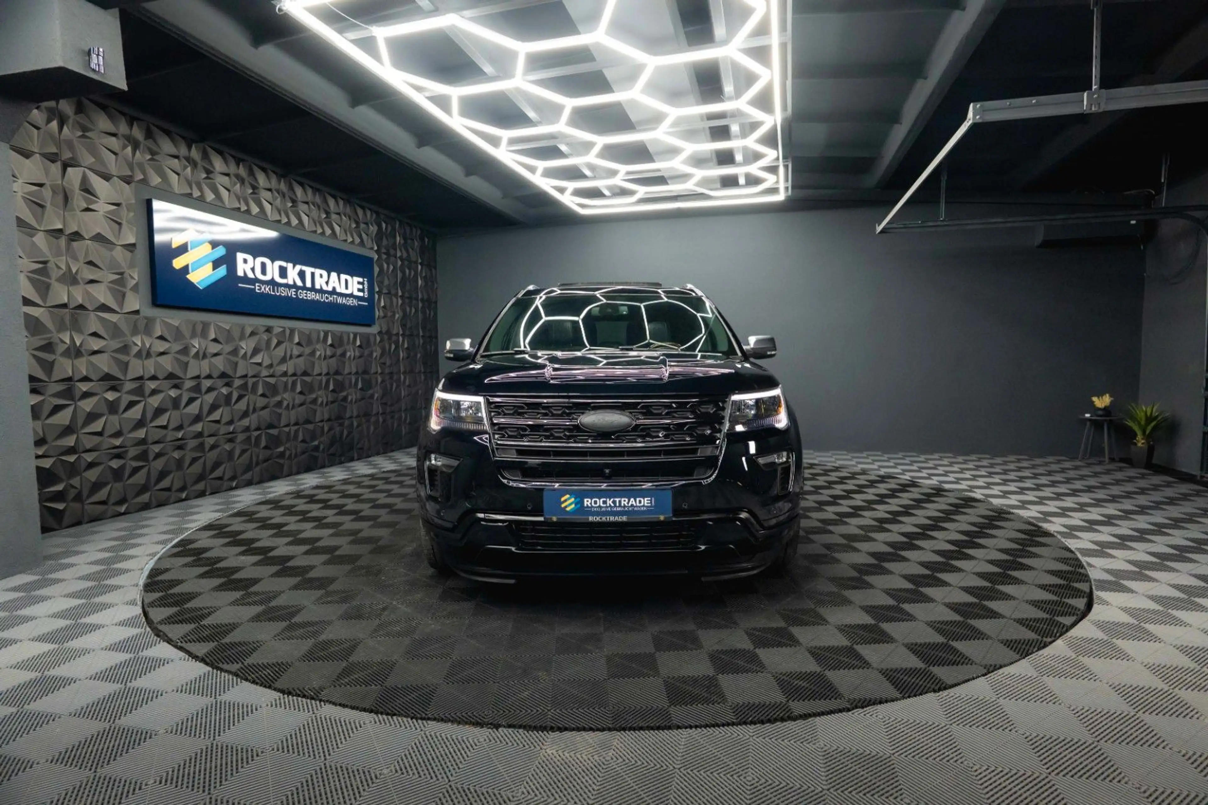 Ford Explorer 3.5 V6 4x4 PLATINUM Twin-Turbo EcoBoost — photo 3