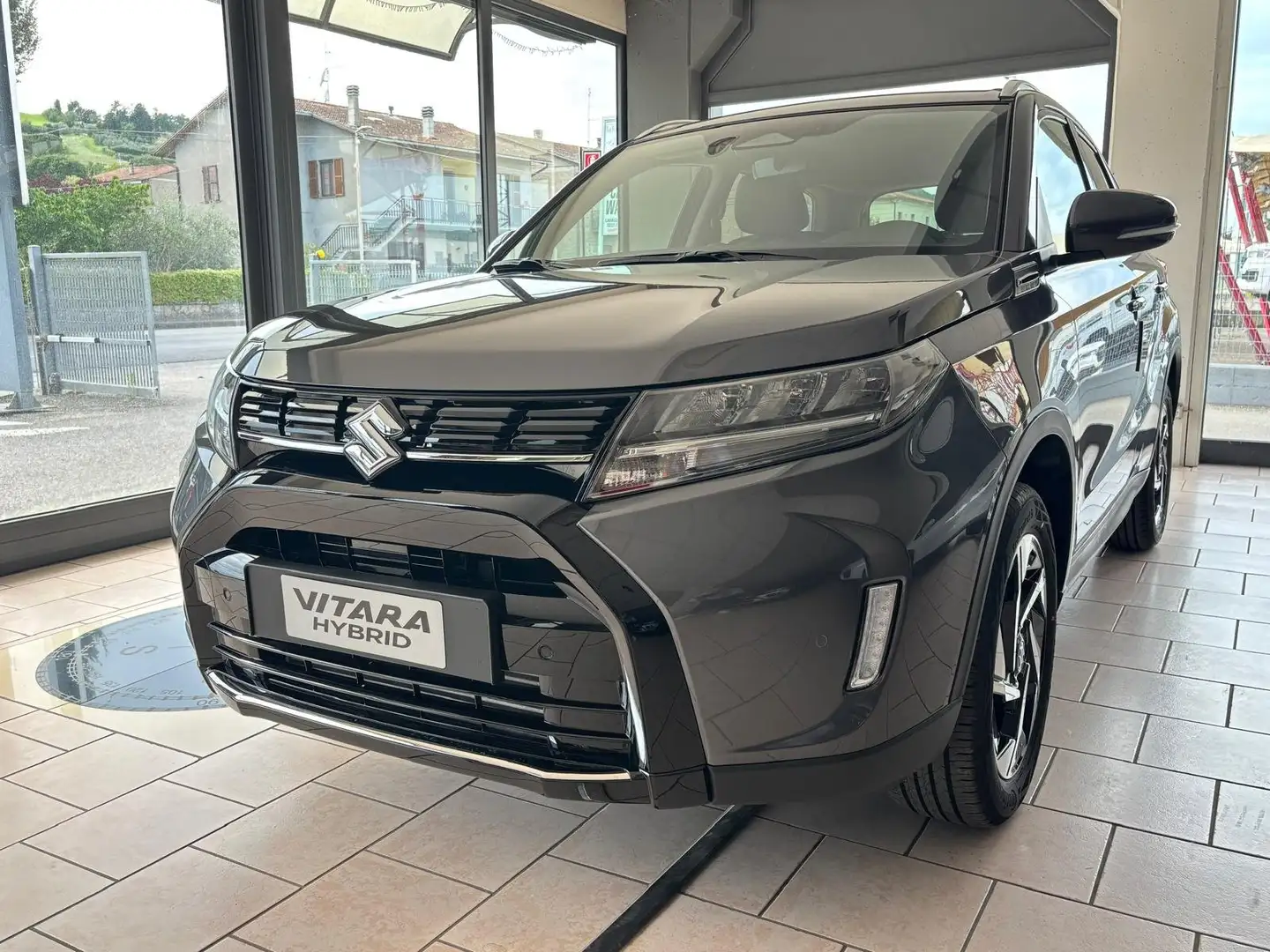 Suzuki Vitara 1.4 HYBRID 4WD ALLGRIP TOP Gris - 2