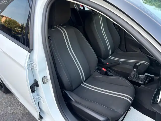 Opel Corsa view 10