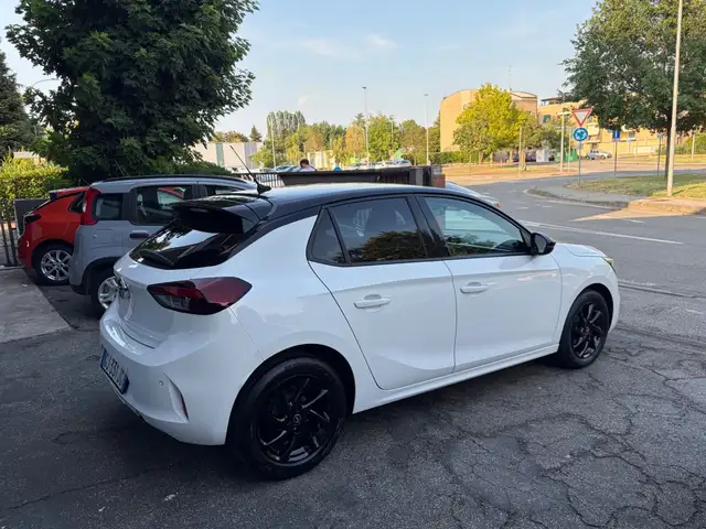 Opel Corsa view 4