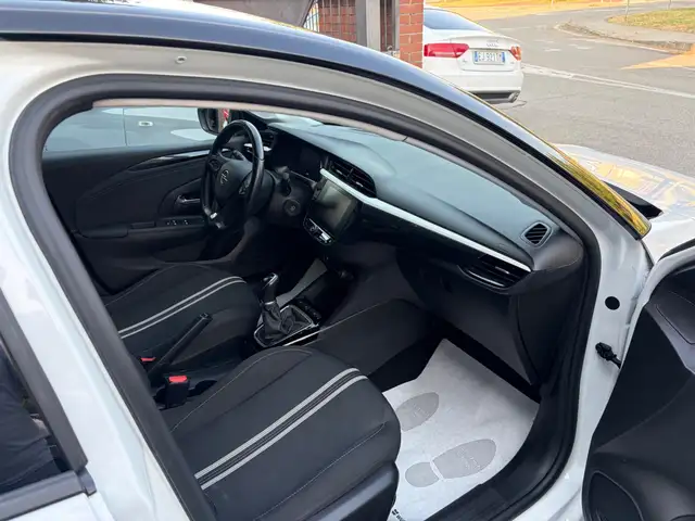 Opel Corsa view 11