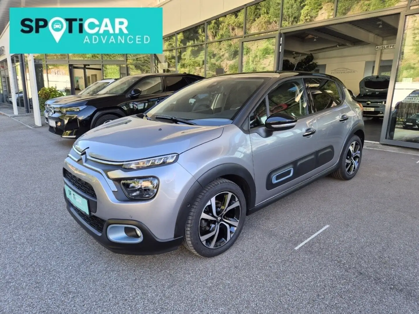 Citroen C3 PureTech 110 S&S 6-Gang-Manuell Elle Grau - 1