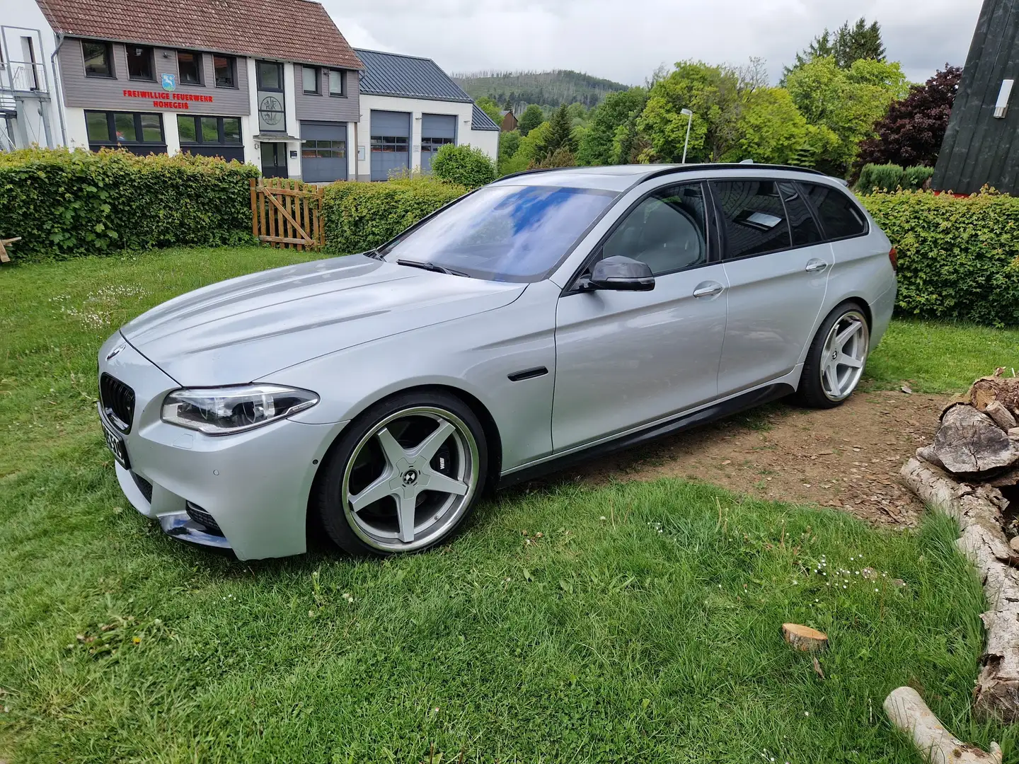 BMW M550 550d xDrive Touring Sport-Aut. Argintiu - 1