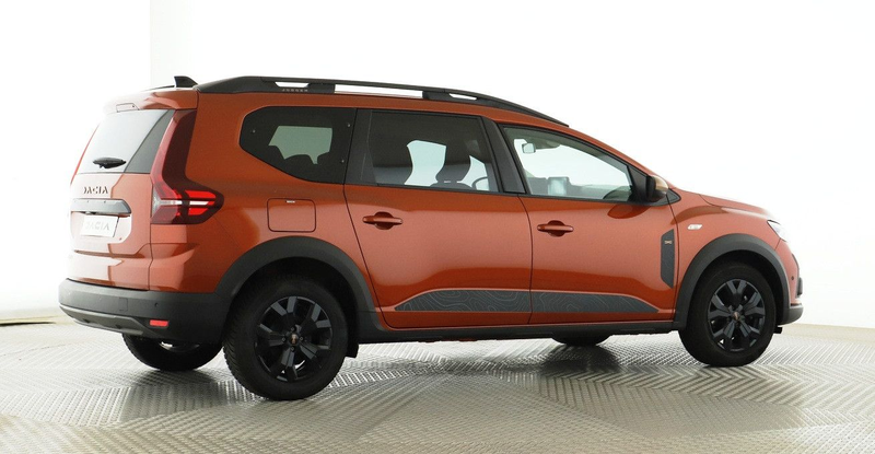 Dacia Jogger TCE 110*7-SITZER*Extreme+*NAVI*LED* — photo 11