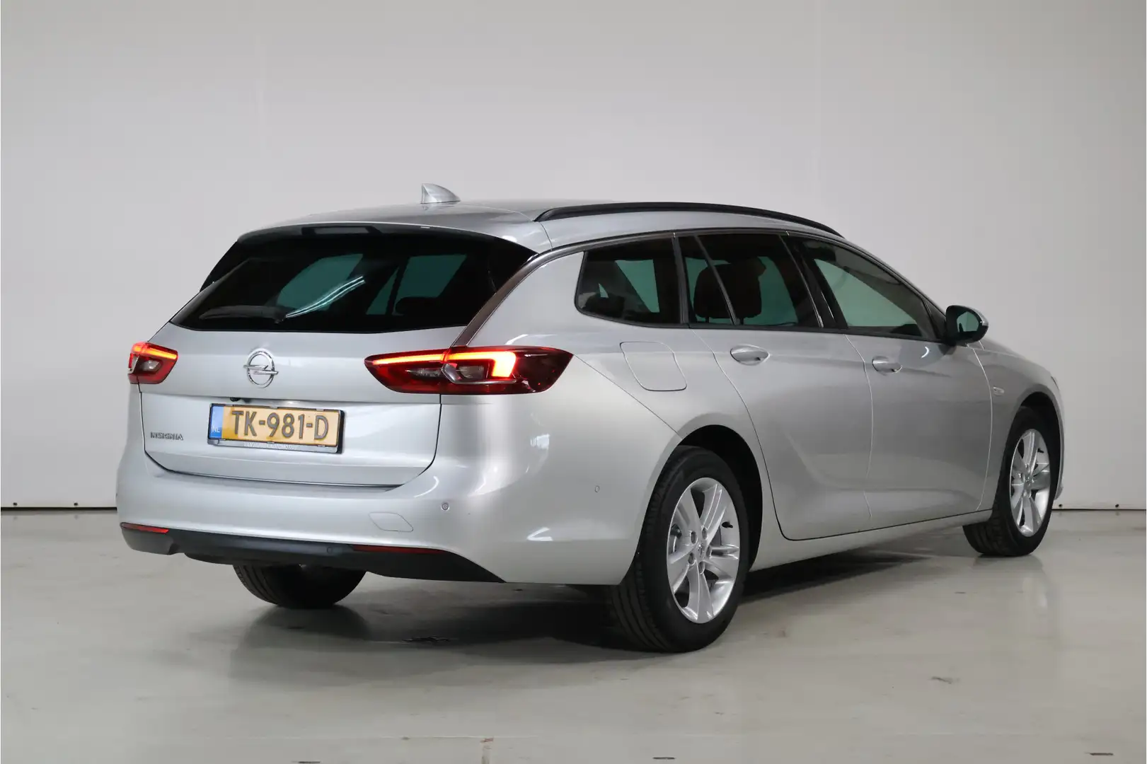 Opel Insignia Sports Tourer 1.5 Turbo Edition Navi | Camera | Ac Grau - 2