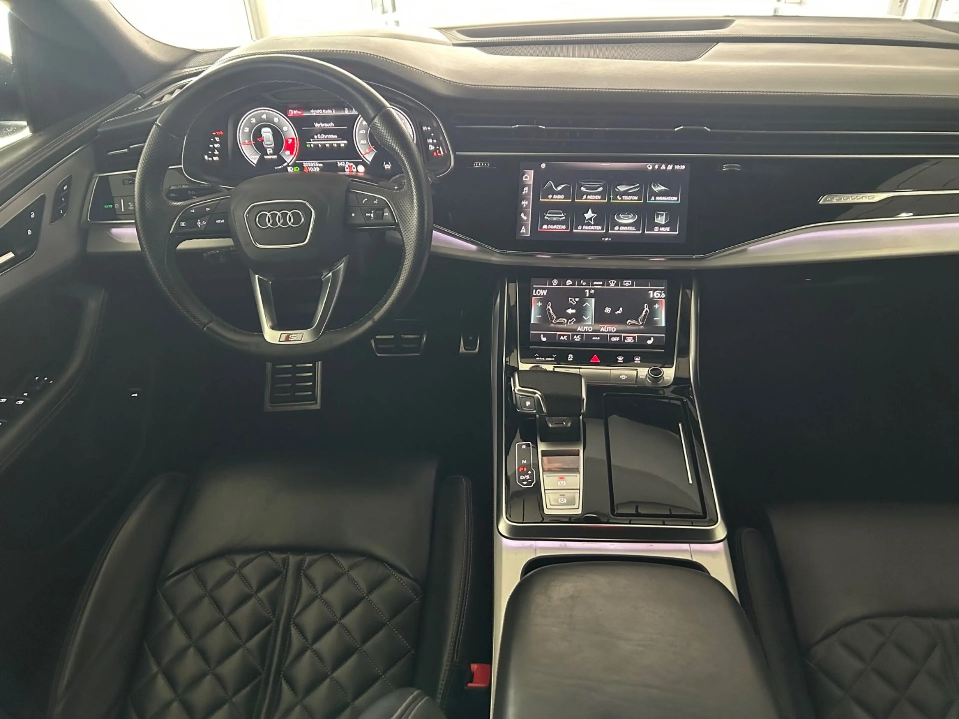 Audi SQ8 TFSI quattro tiptronic competit. plus — photo 12