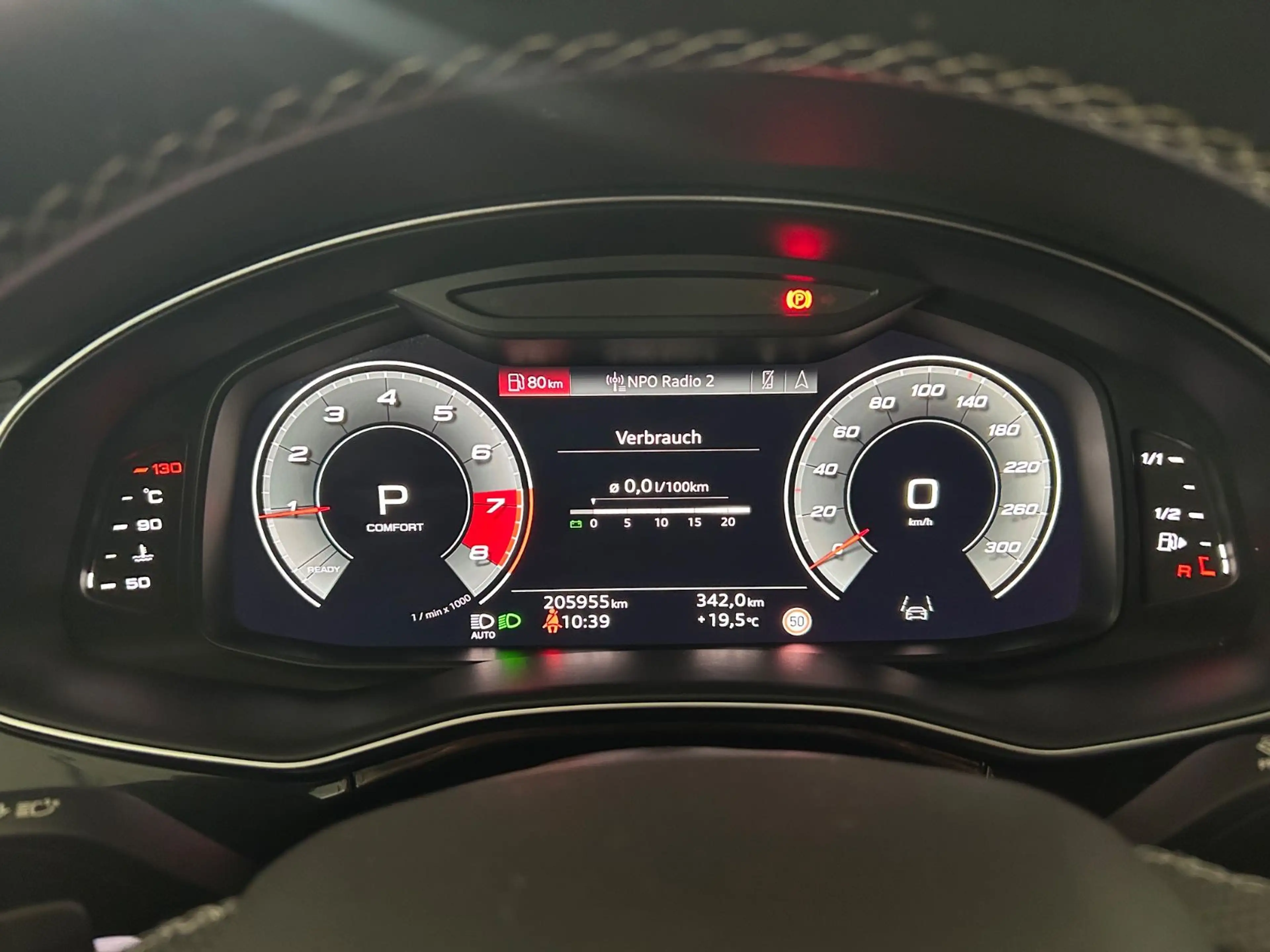 Audi SQ8 TFSI quattro tiptronic competit. plus — photo 14