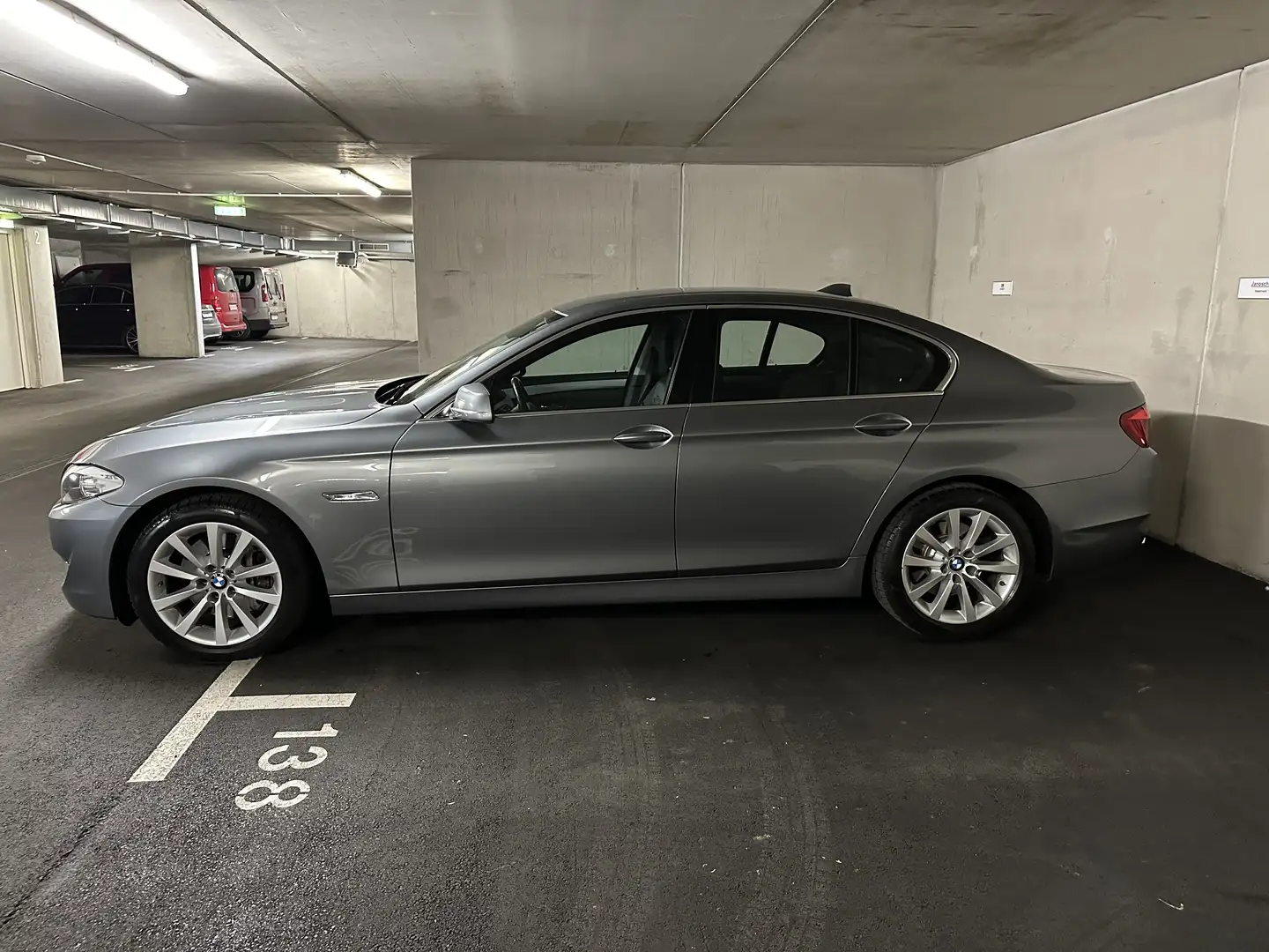 BMW 525 525d Österreich-Paket Aut. - 2