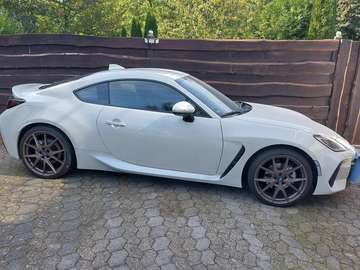 Final Edition 2,4 crystal White Sondermodell