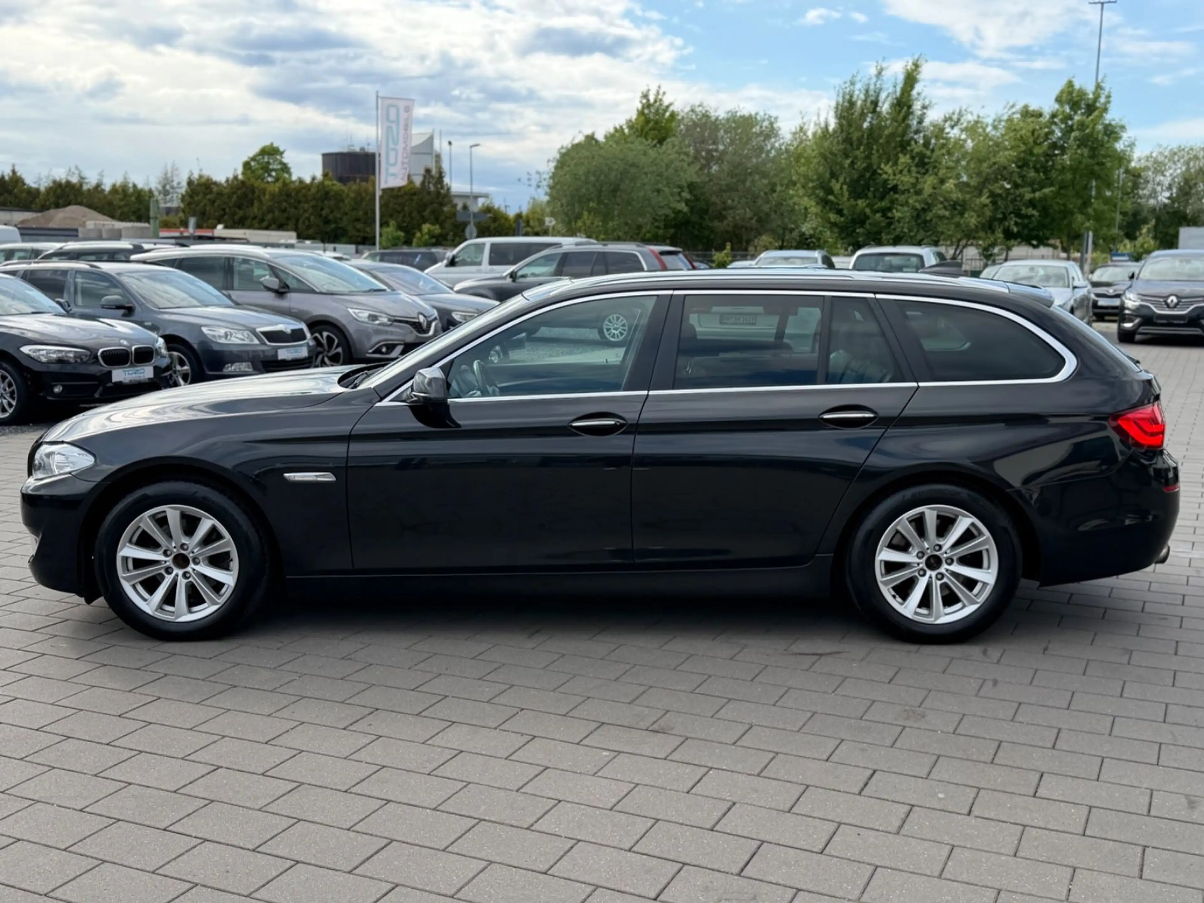 BMW 523 i Touring*NAVI*LEDER*MEMORY*PANO* — photo 5