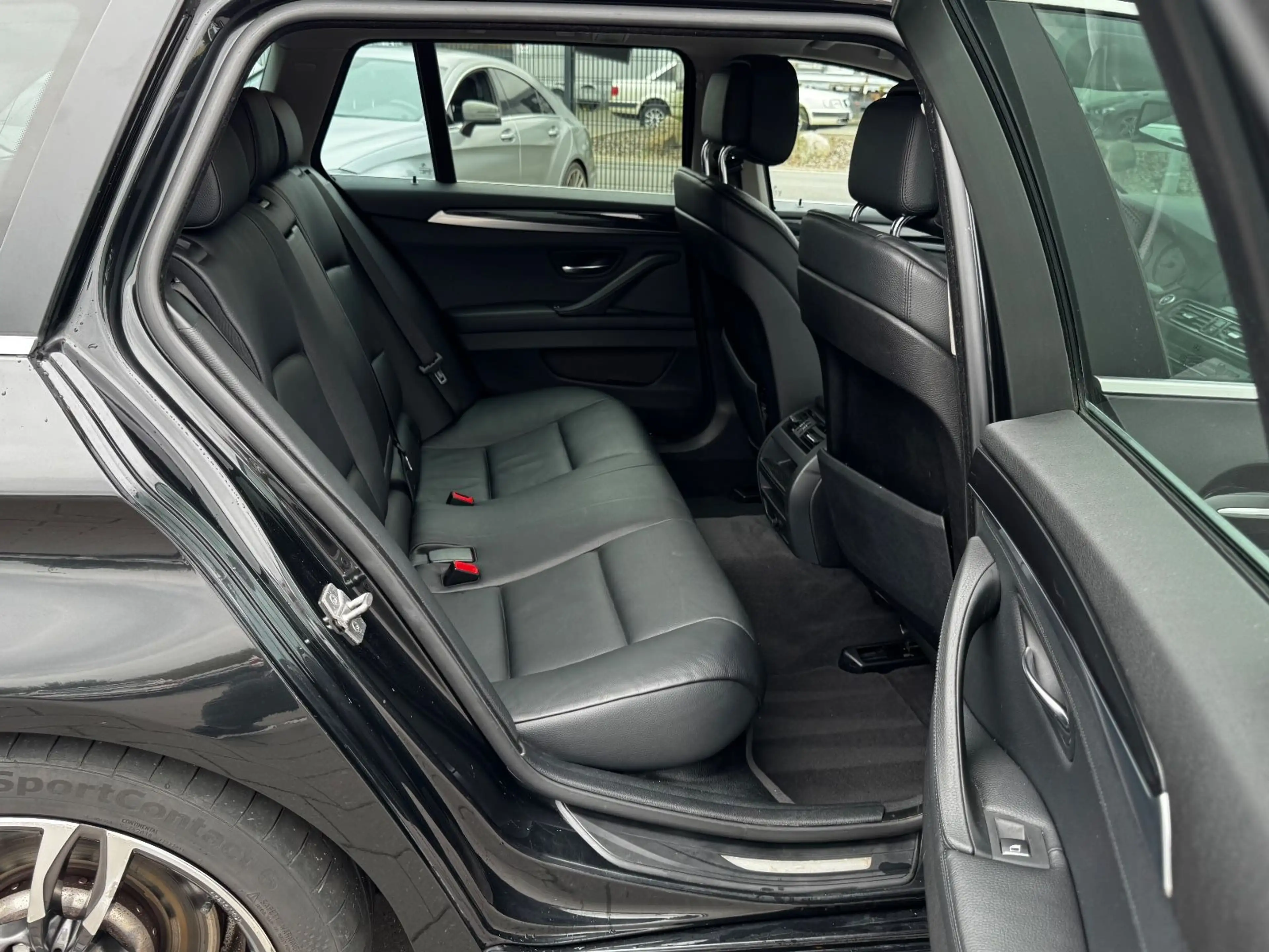 BMW 523 i Touring*NAVI*LEDER*MEMORY*PANO* — photo 14