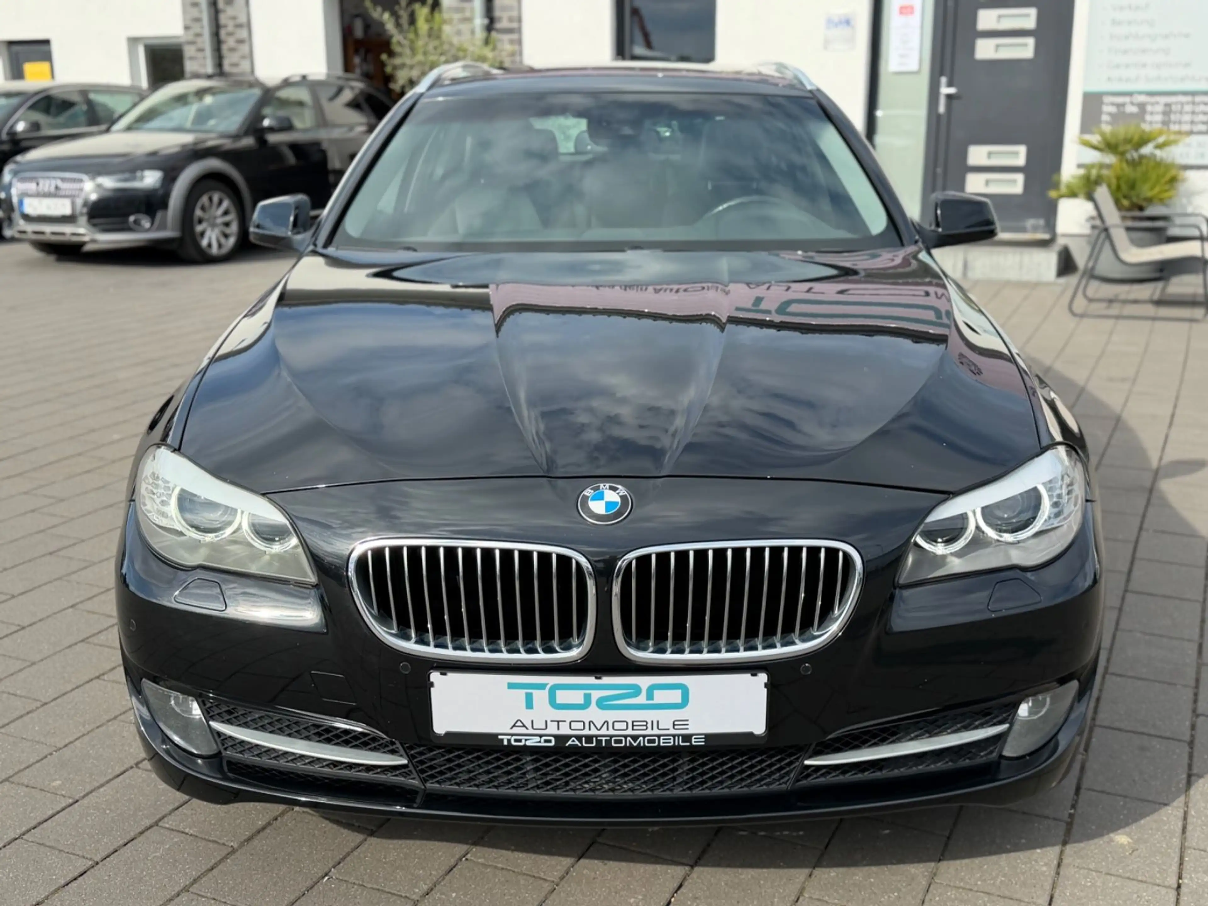 BMW 523 i Touring*NAVI*LEDER*MEMORY*PANO* — photo 3