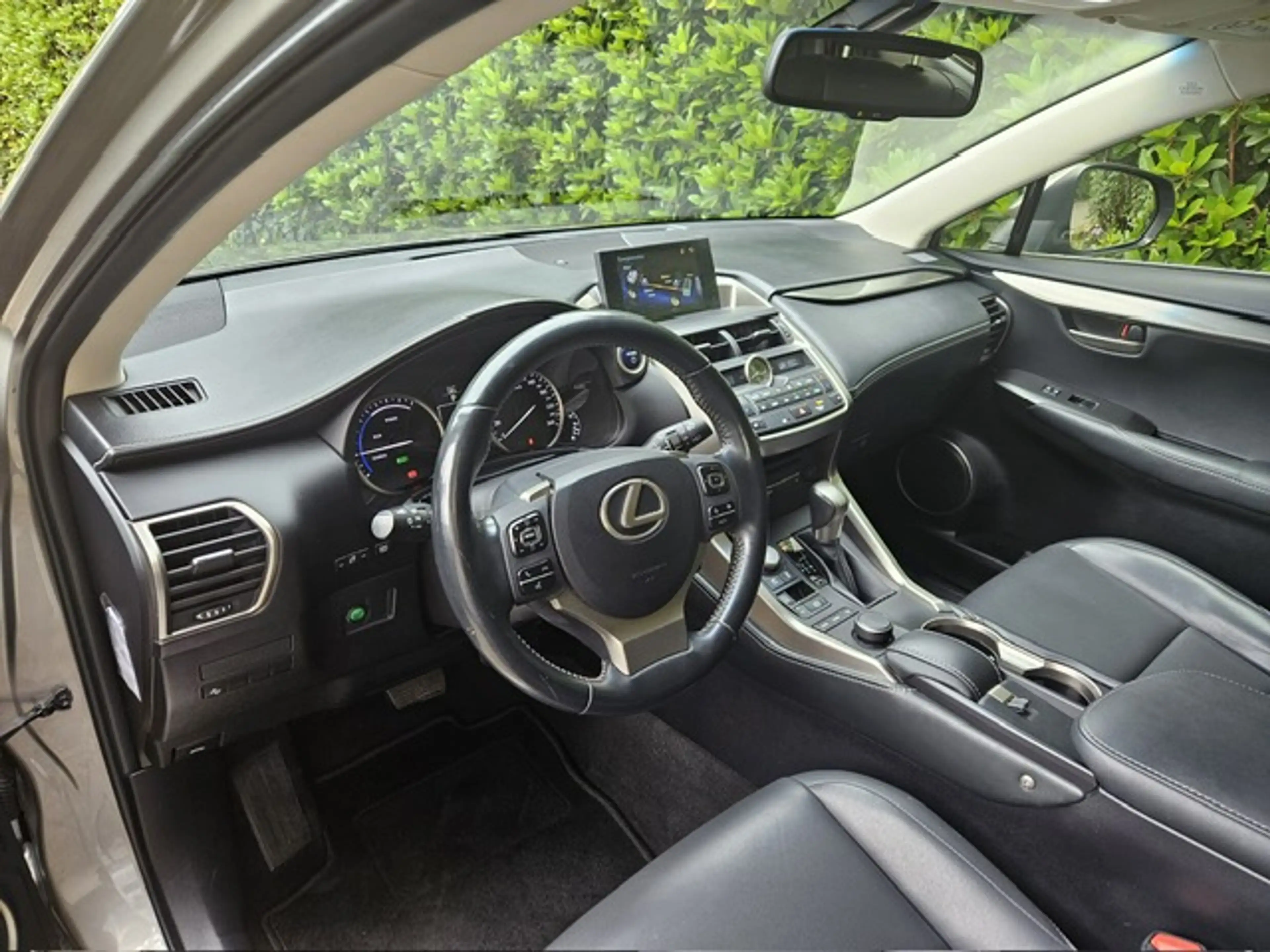 Lexus NX 300h AWD 25th Edition Pdc/Stoelverwarming — photo 9