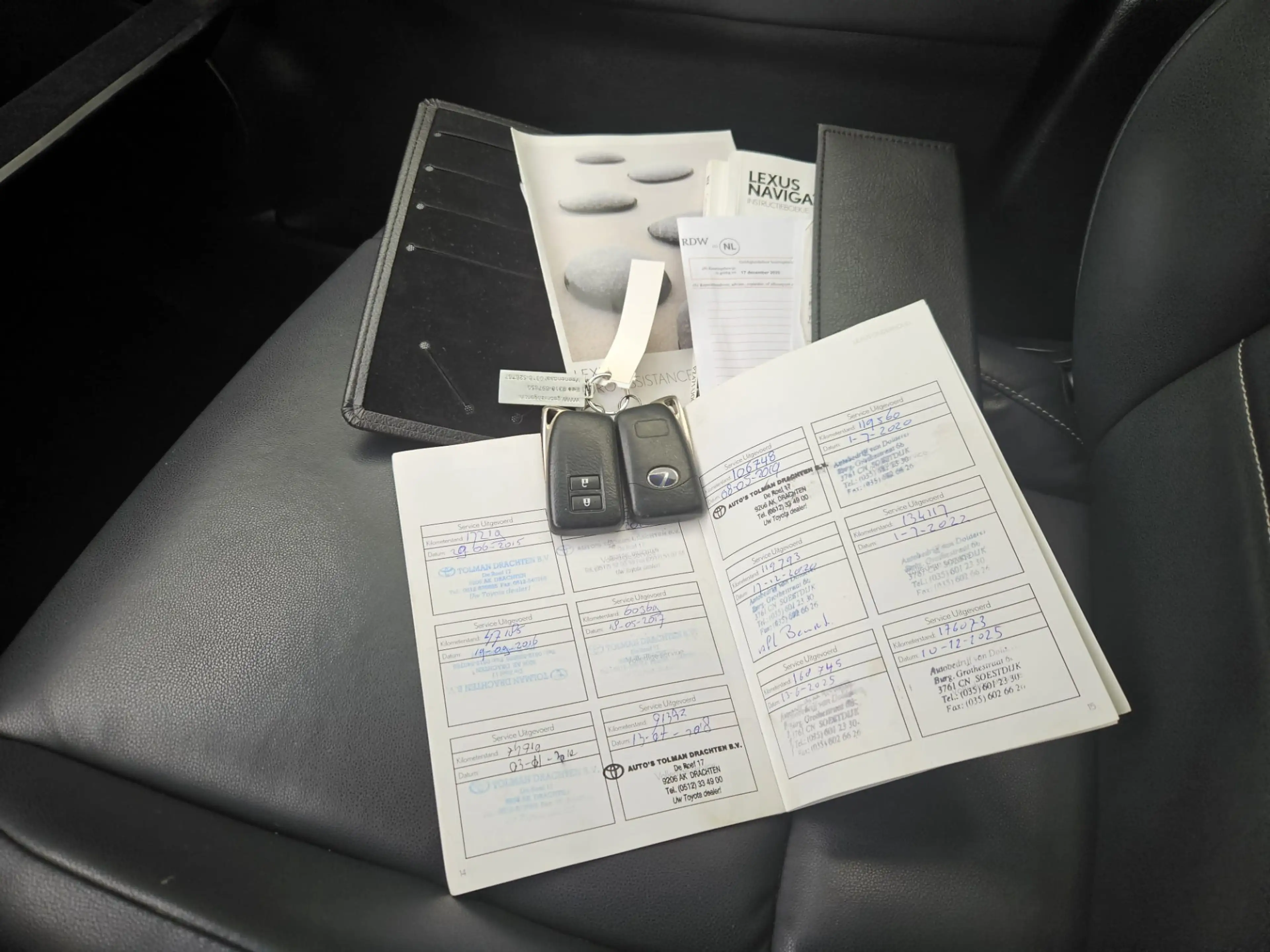 Lexus NX 300h AWD 25th Edition Pdc/Stoelverwarming — photo 21