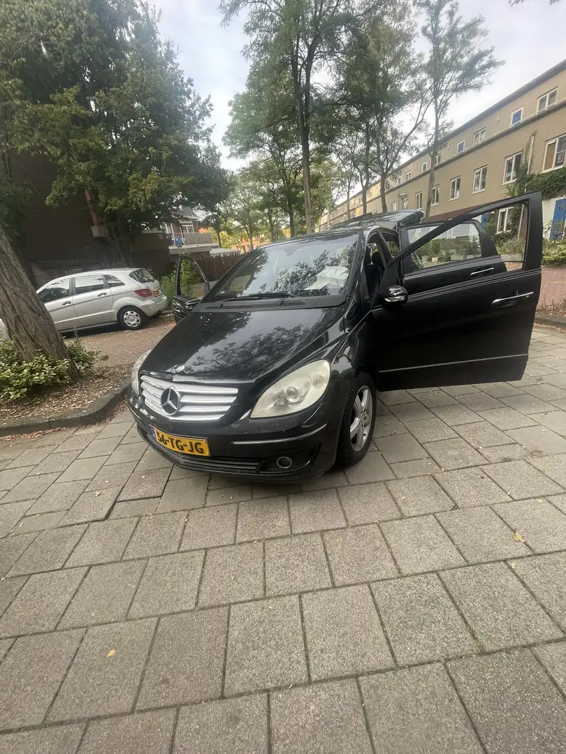 Mercedes-Benz B 150 Schwarz - 2