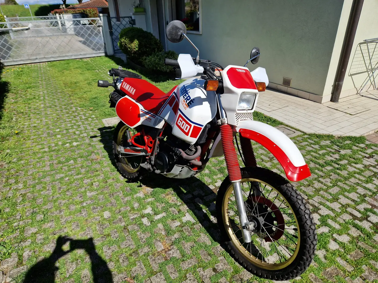 Yamaha XT 600 Z TENERE' Белый - 1
