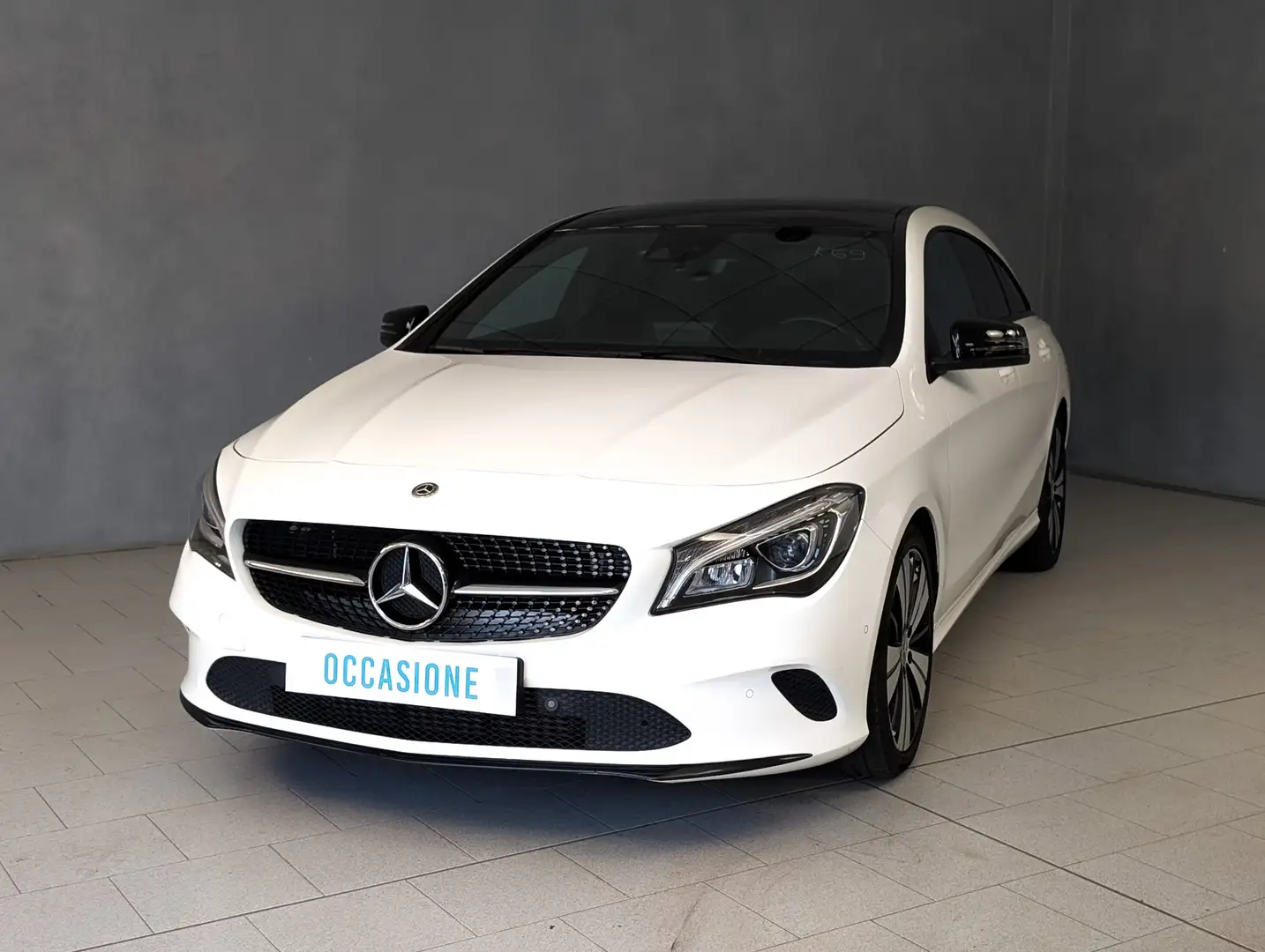 Mercedes-Benz CLA 180 SHOOTING BRAKE 180 Sport  - Tetto Panorama Bianco - 2
