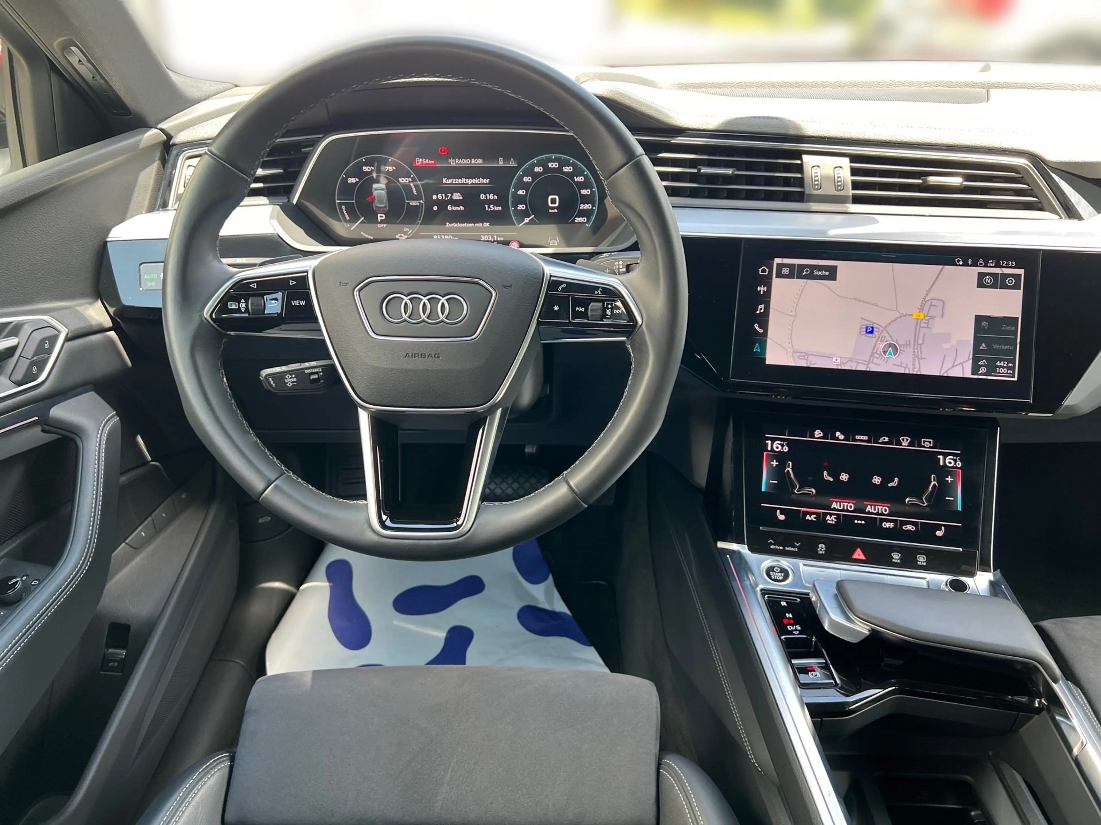 Audi Q8 e-tron quattro advanced *HUD*4x SHZ*KAMERA*MATRIX* — photo 10