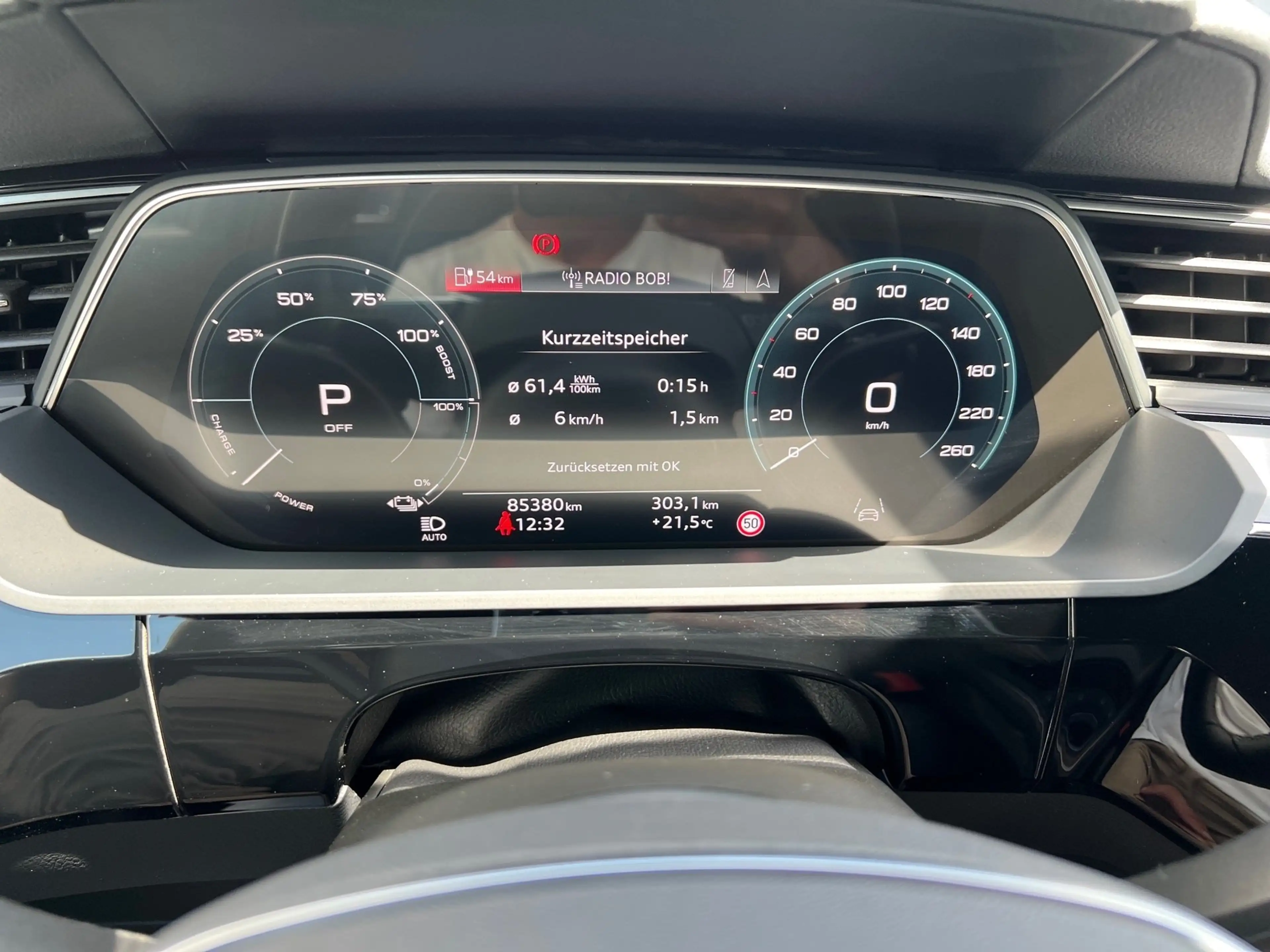 Audi Q8 e-tron quattro advanced *HUD*4x SHZ*KAMERA*MATRIX* — photo 6