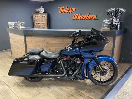 Harley-Davidson Road Glide FLTRXSE 117Ci CVO Roadglide CFR Exhaust Mako Shark